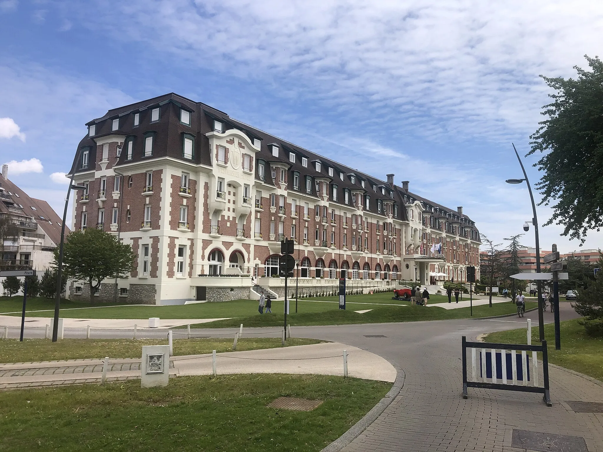 Photo showing: Photo prise de façade de l'hôtel Le Westminster au Touquet