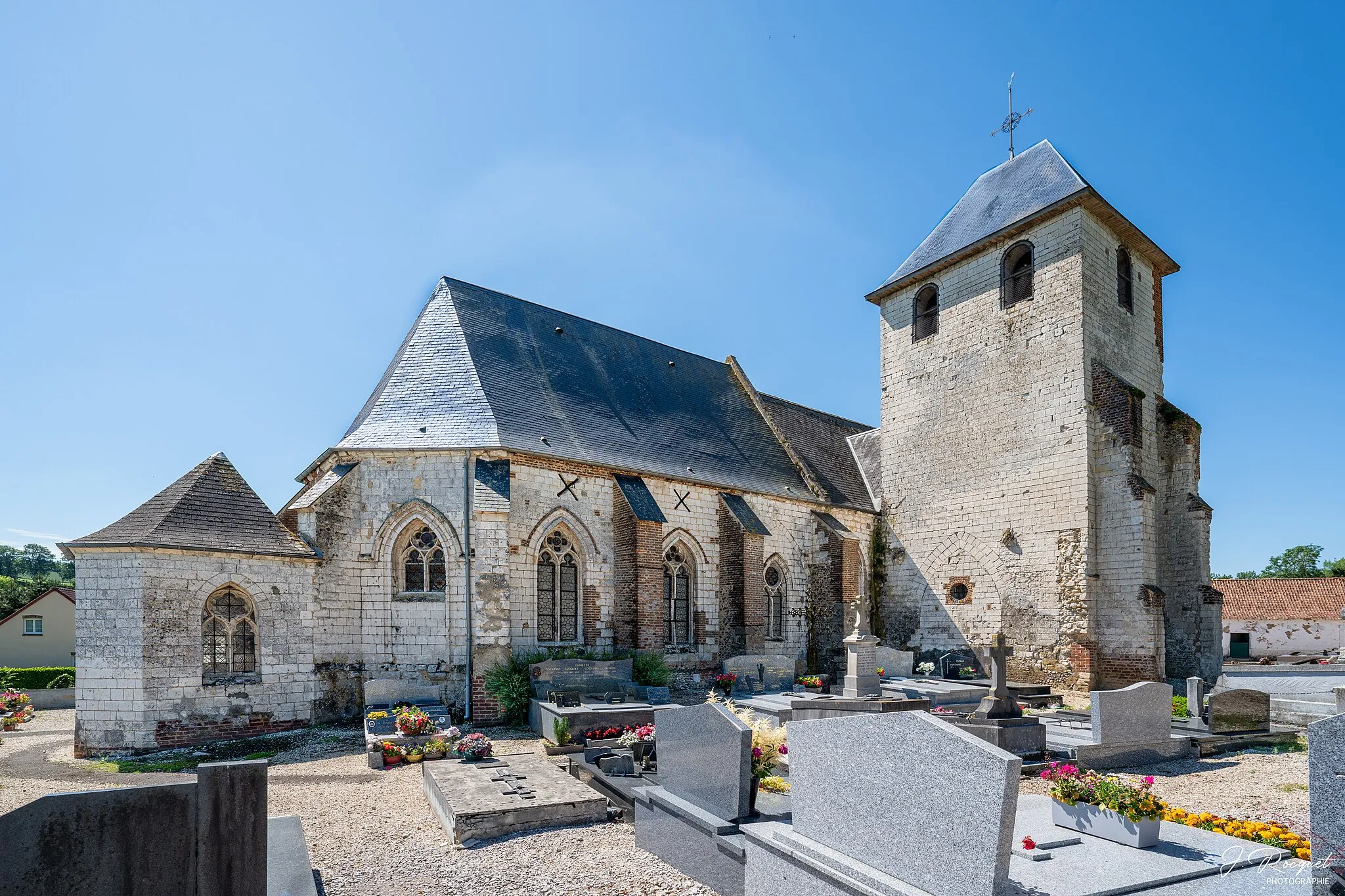 Photo showing: Le chœur et le clocher de l'église Saint-Firmin de Sempy