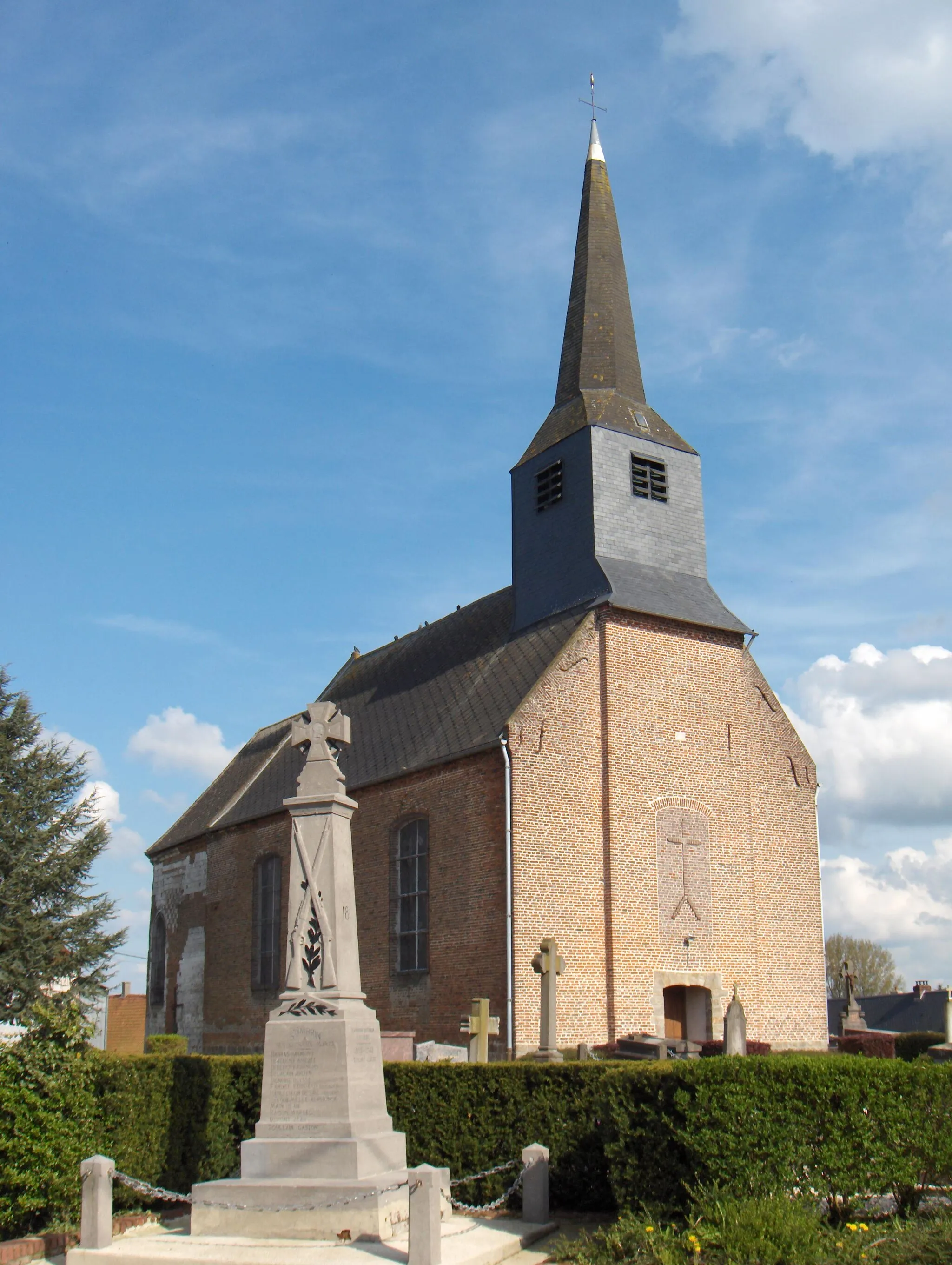 Photo showing: Sombrin, église Saint-Vaast