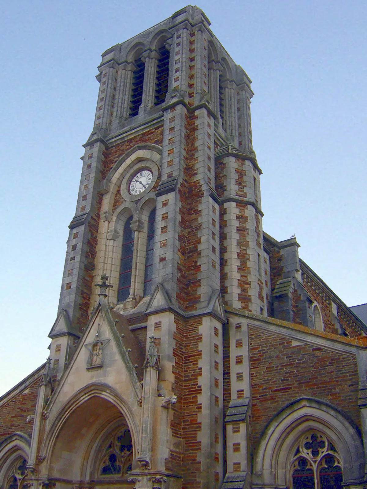 Photo showing: église St Léger de Joué-sur-Erdre