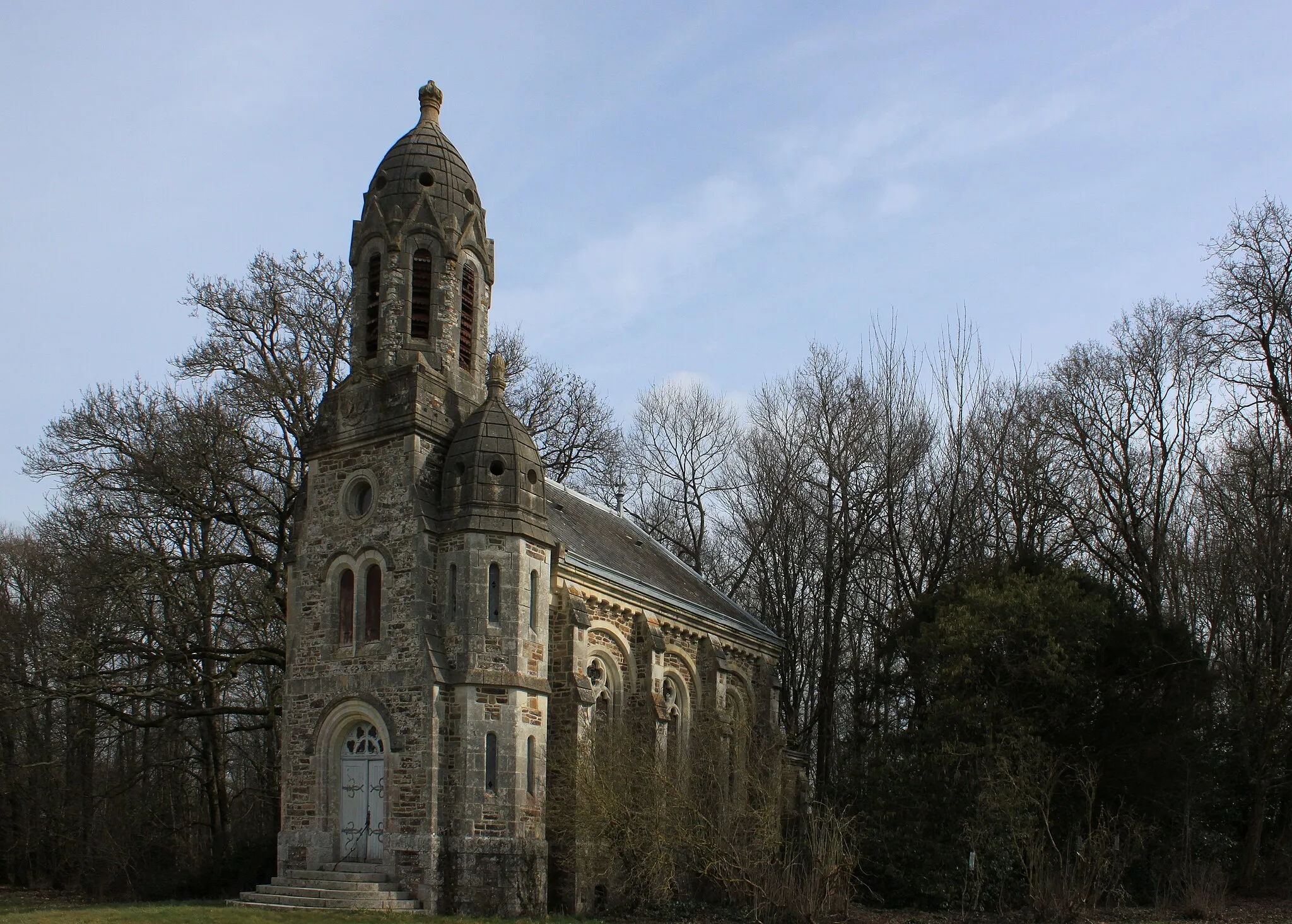 Photo showing: Chapelle (1900) du château du Hallay, Fr-85-Boufféré.