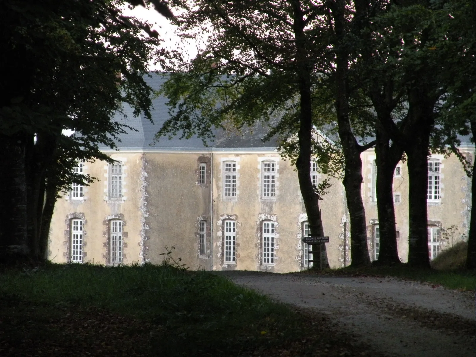 Photo showing: Le château de Fresnay au Bourgneuf-la-Forêt.