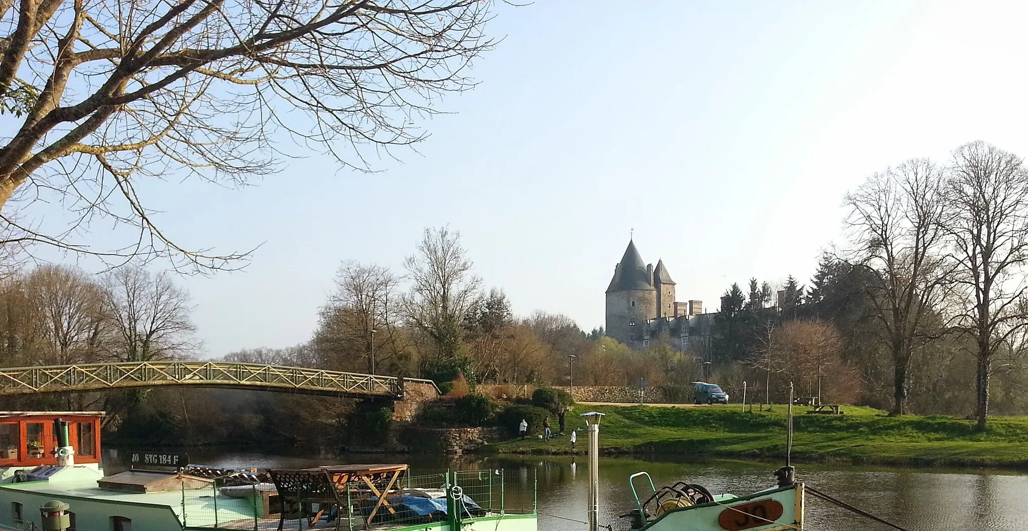 Photo showing: Blain : le canal de Nantes à Brest et son chateau