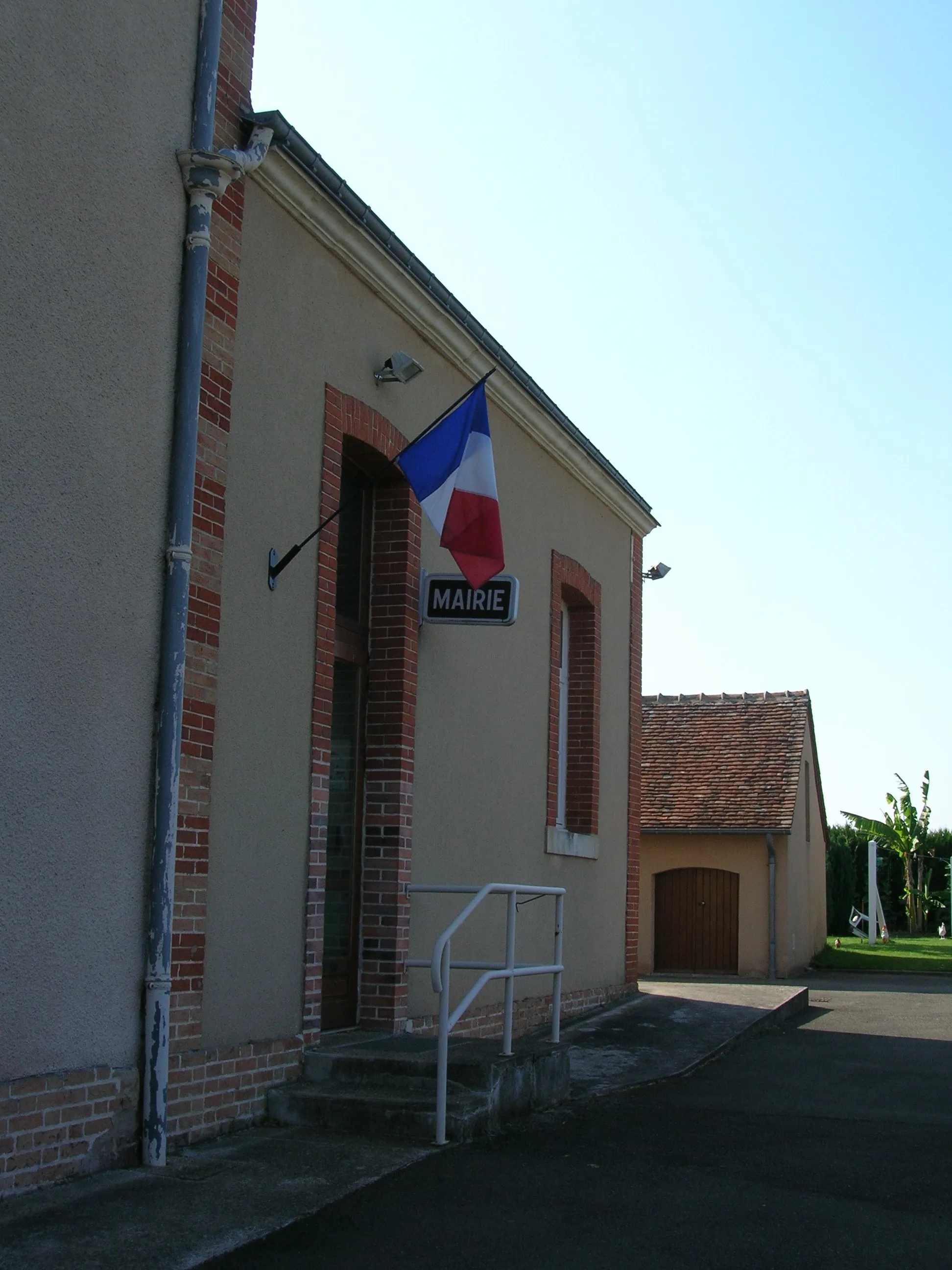 Photo showing: Mairie de Bouër (Sarthe, France).