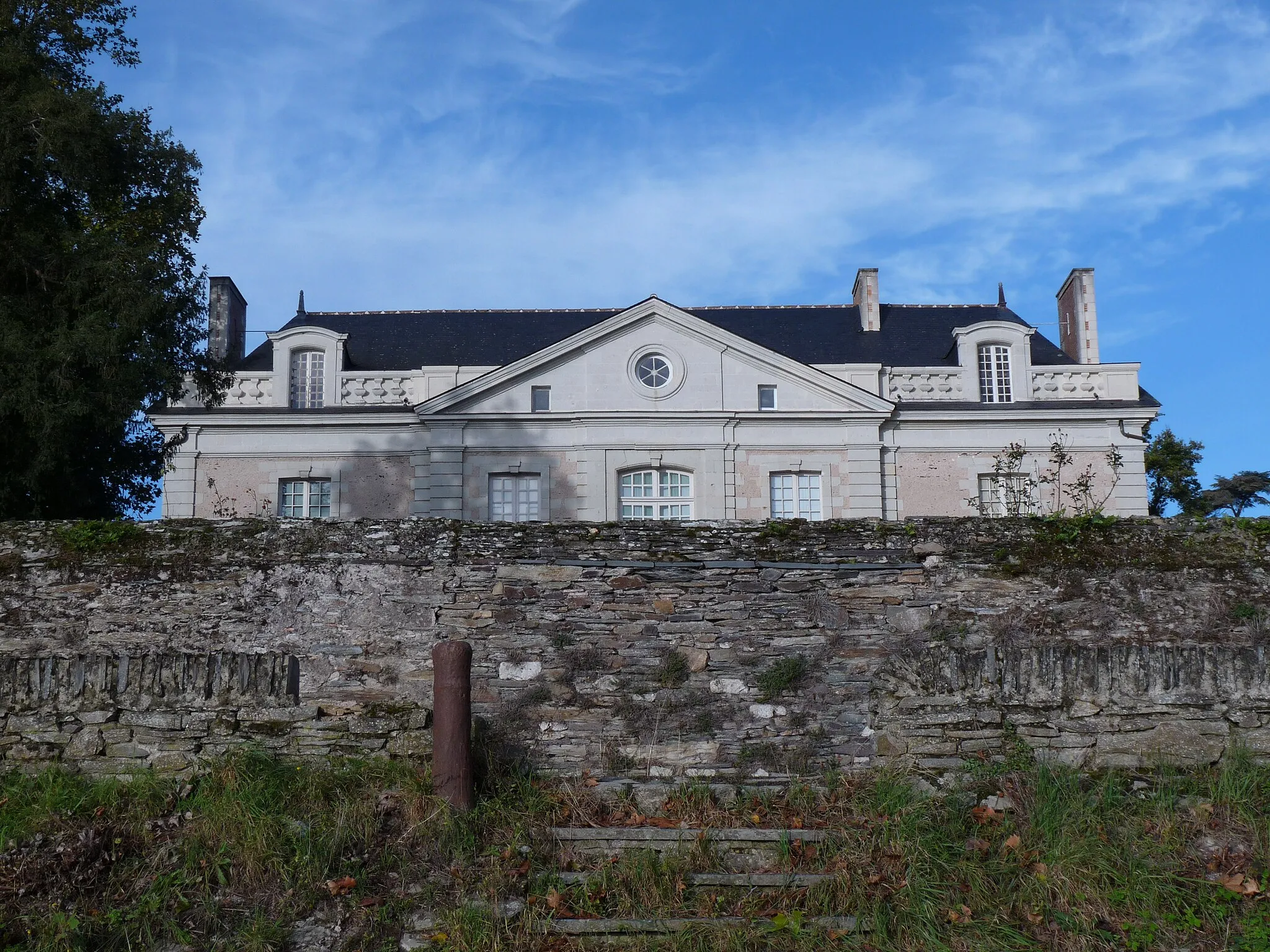 Photo showing: Château du Petit-Serrant à La Pointe en Bouchemaine (49).