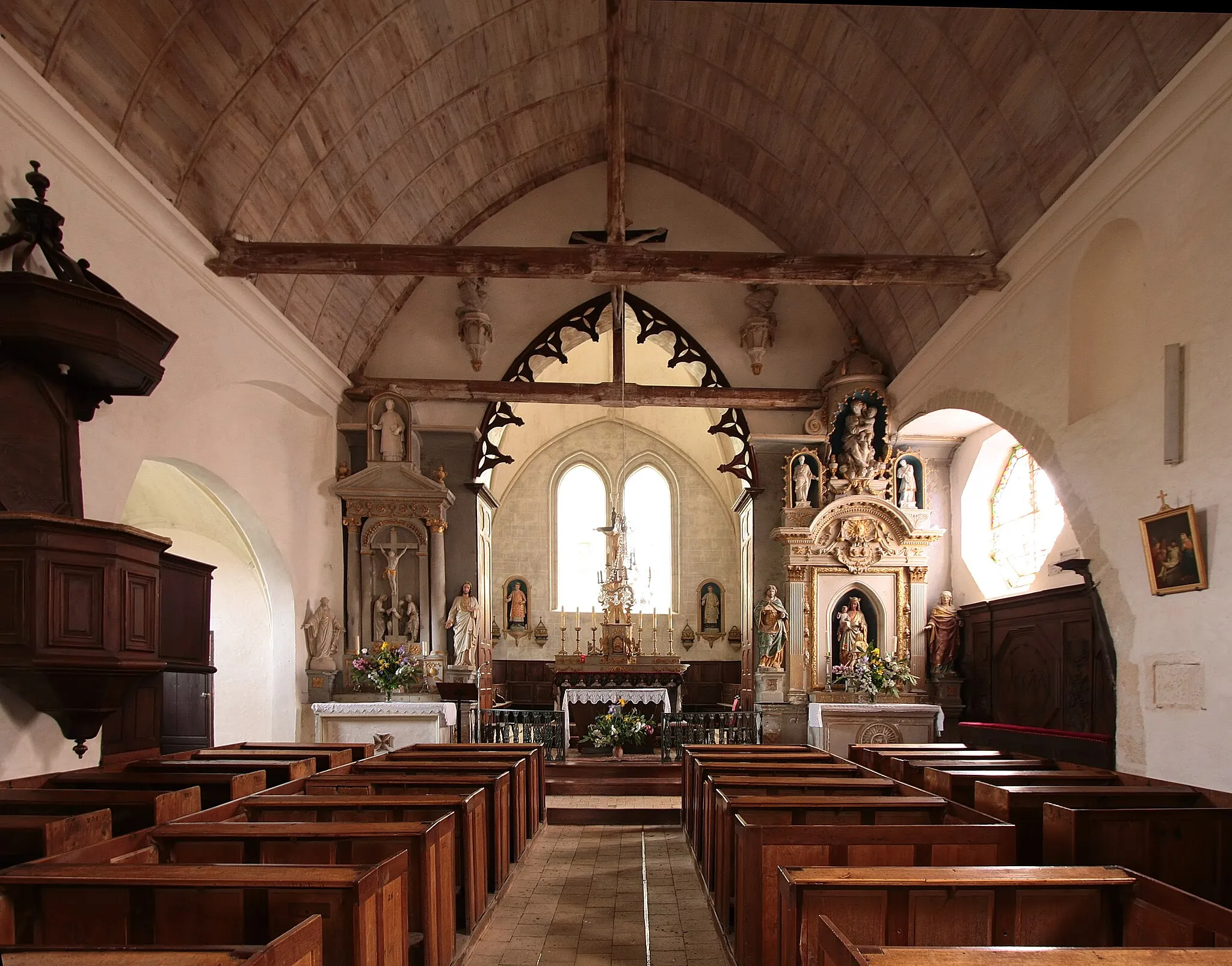 Photo showing: Couture-sur-Loir im Département Loir-et-Cher/Frankreich - Kirche von Couture, Innenraum