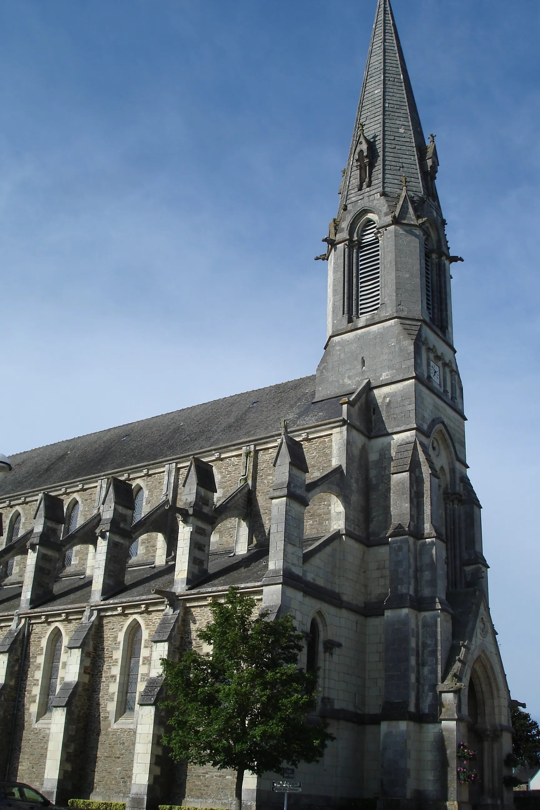 Photo showing: Photo représentant l'église de Couffé ville se situant en Loire-Atlantique (France)