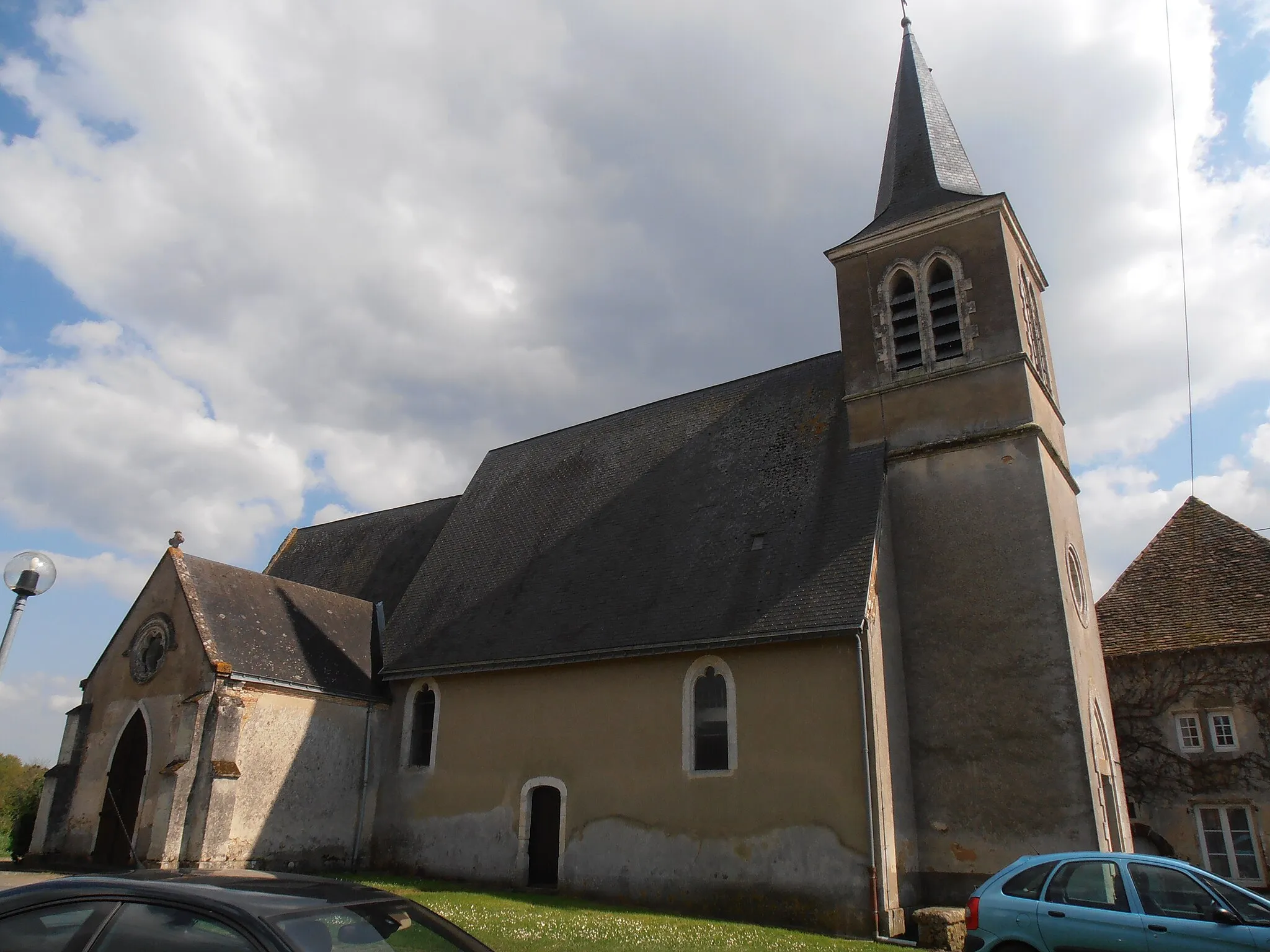 Photo showing: L'église de Saint-Jean-du-Bois.