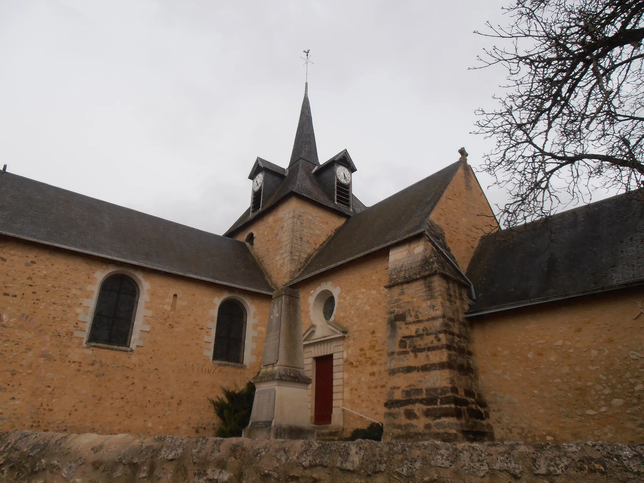 Photo showing: L'église de Tassé