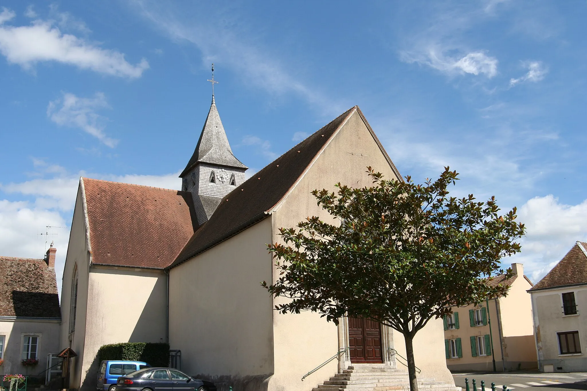 Photo showing: L'église Notre-Dame de Mézières-sur-Ponthouin.