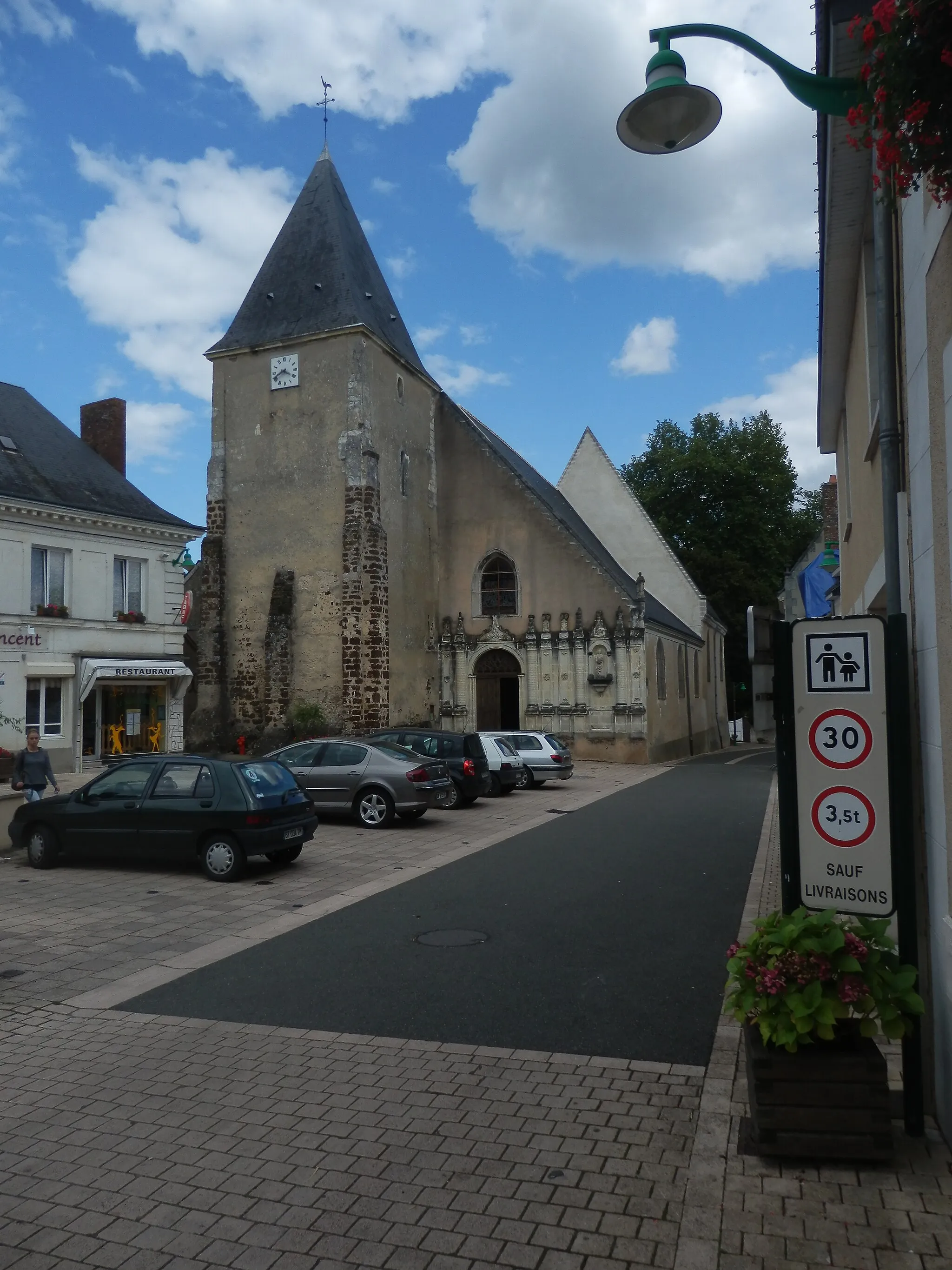 Photo showing: Vue de l'église Saint-Vincent.