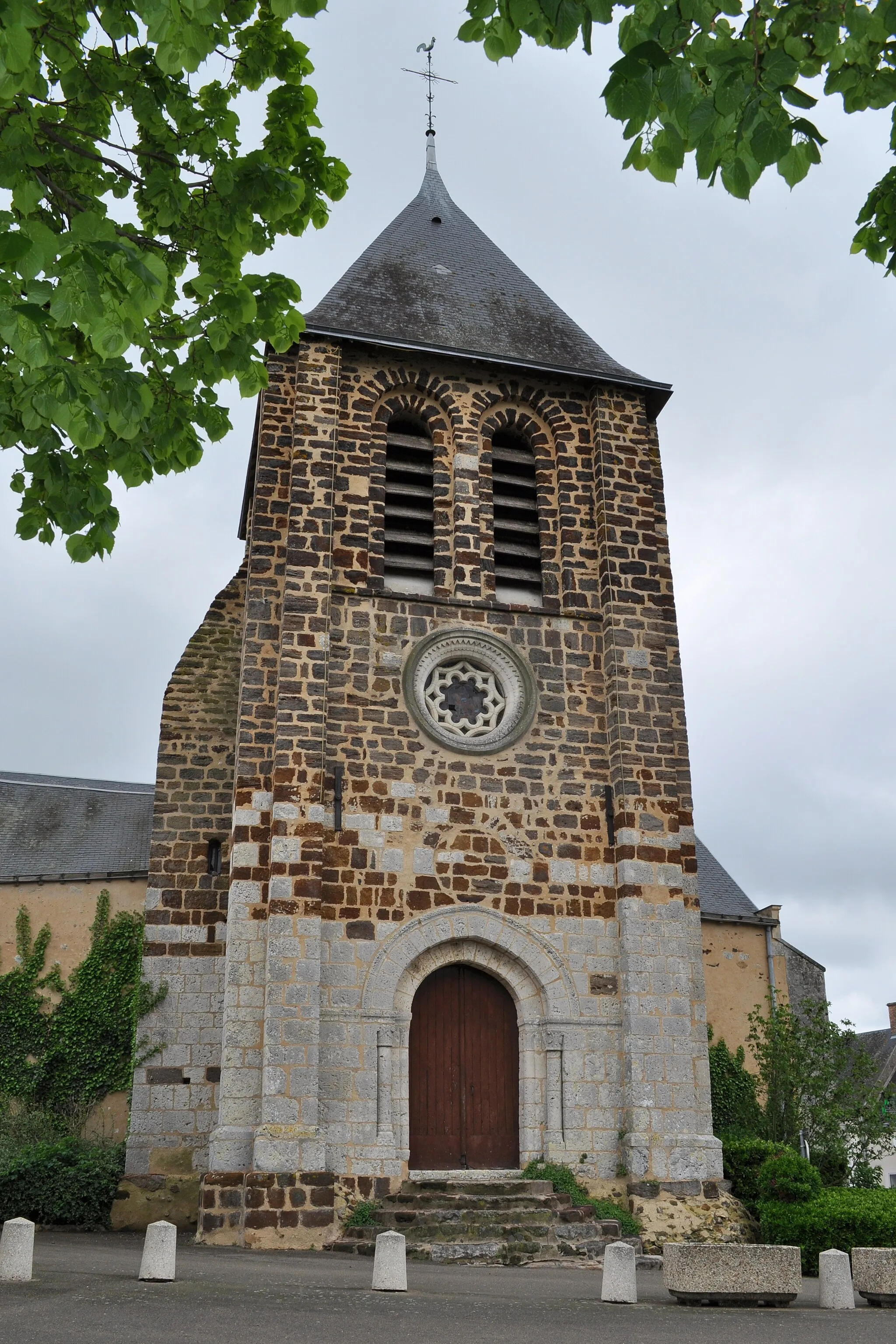 Photo showing: Eglise Saint-Martin d'Yvré-le-Pôlin (Sarthe)