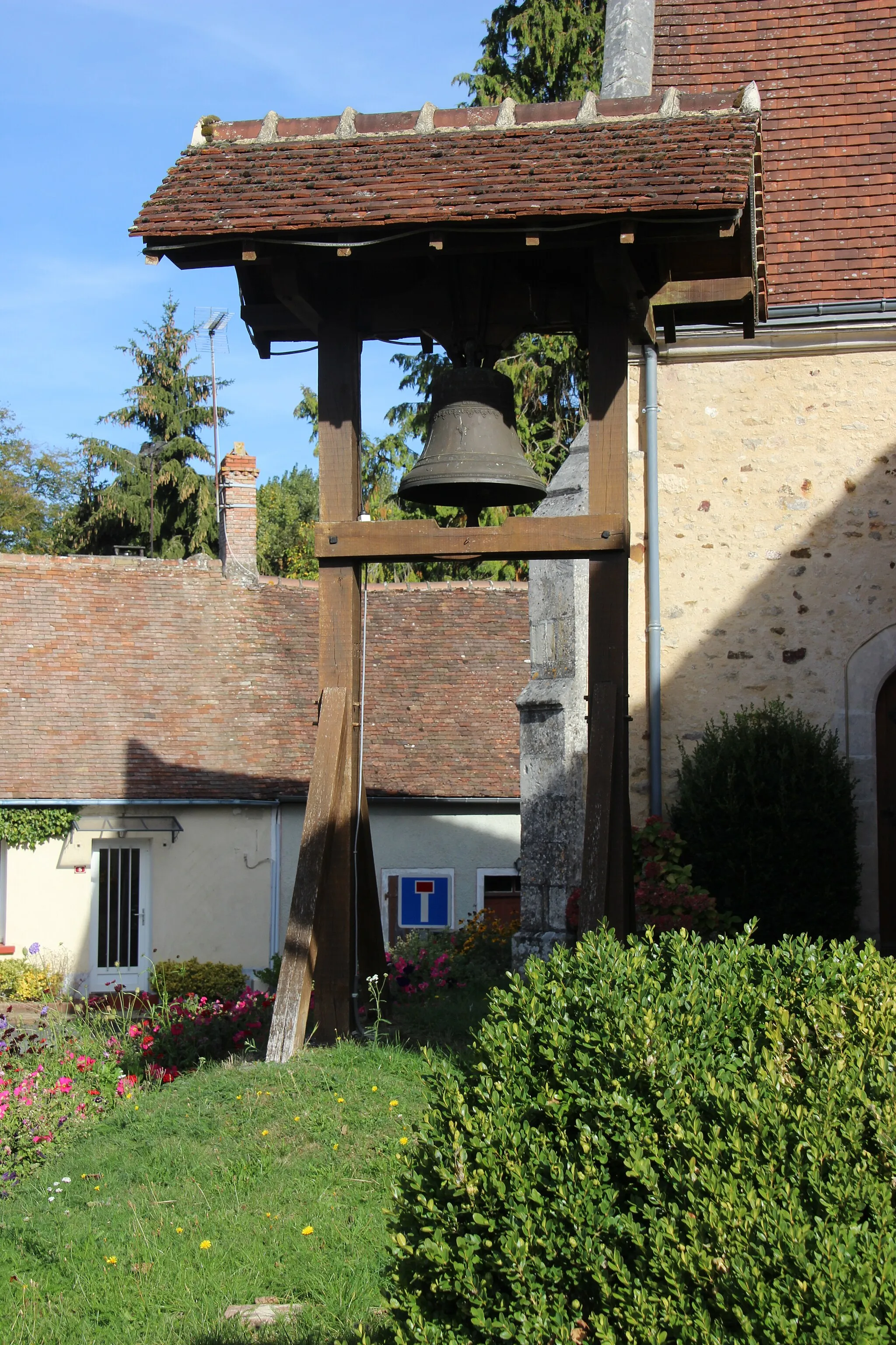 Photo showing: église Saint Rigomer Saint-Rigomer-des-Bois  - wiki takes le saosnois