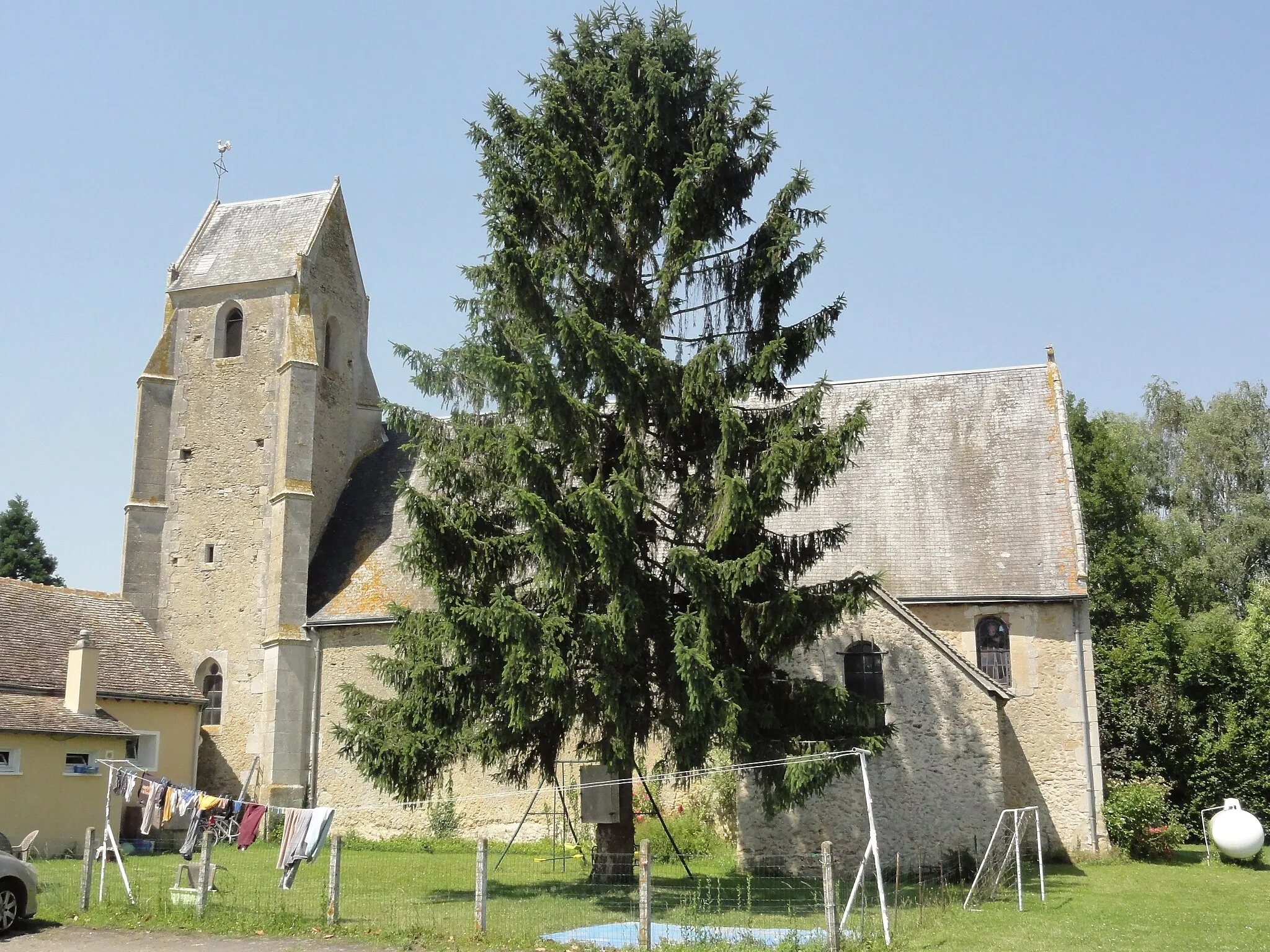 Photo showing: Dissé-sous-Ballon (Sarthe) église