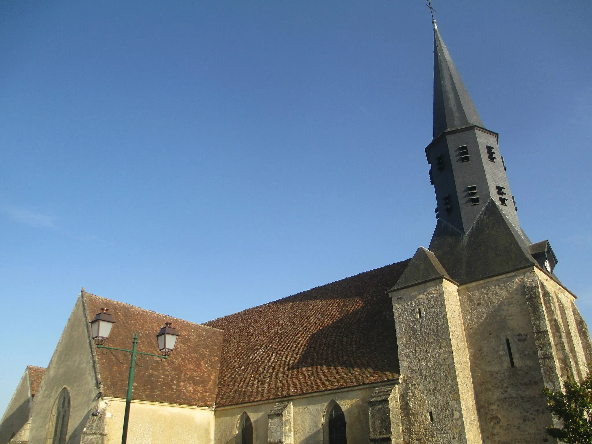 Photo showing: Saint Martin church in Igé, Orne.