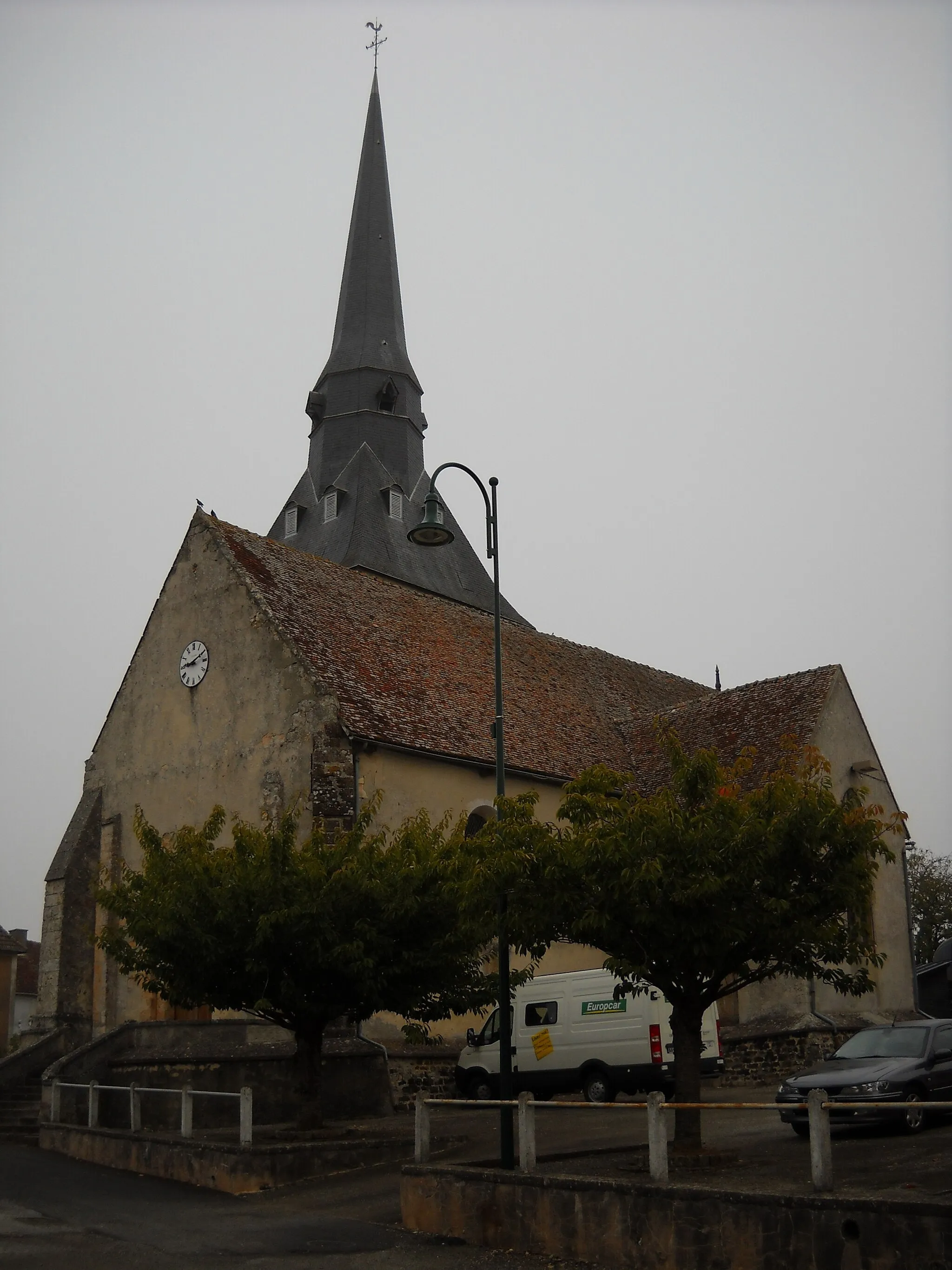 Photo showing: The church of Suré, Orne, France.