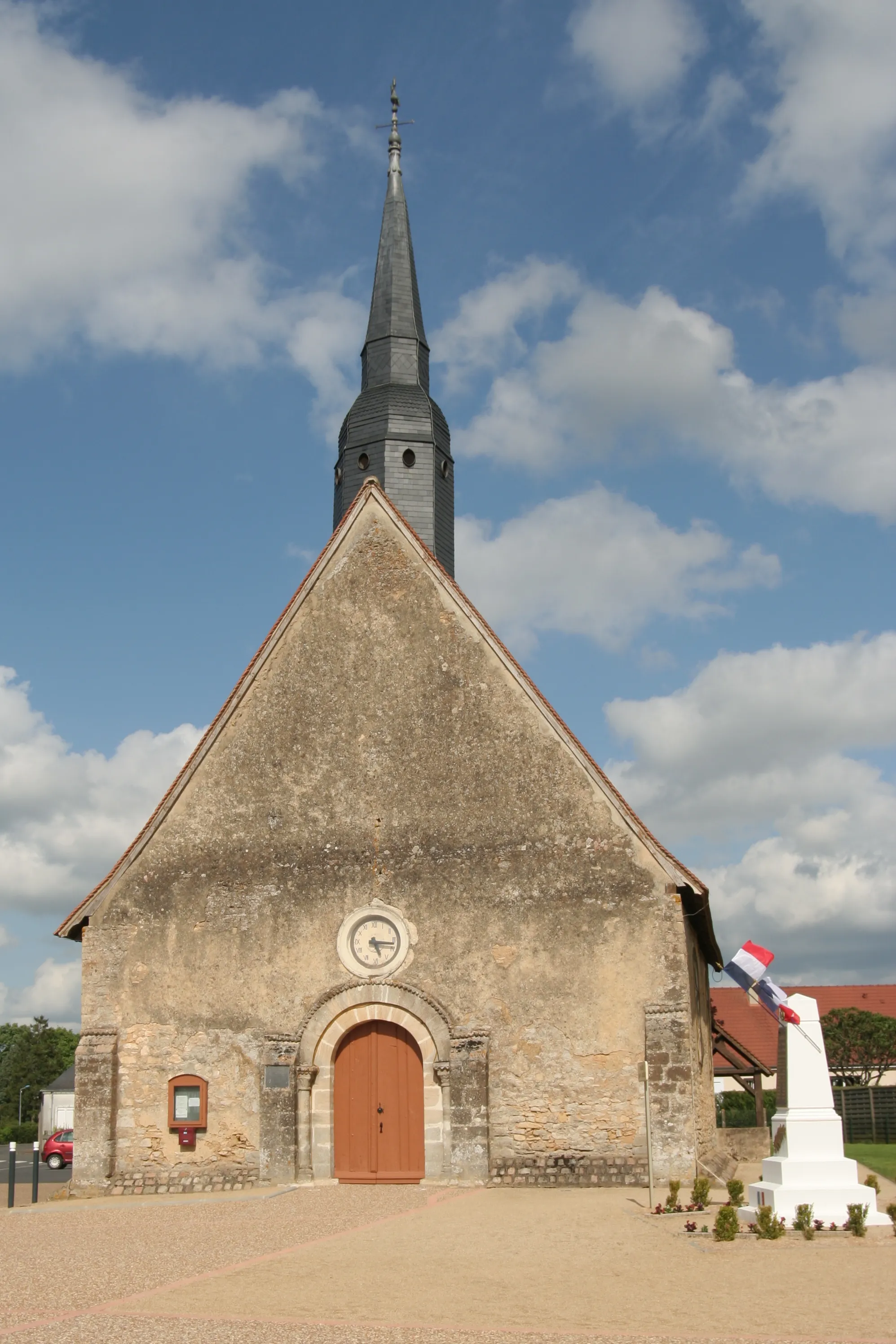 Photo showing: Church of Fatines.