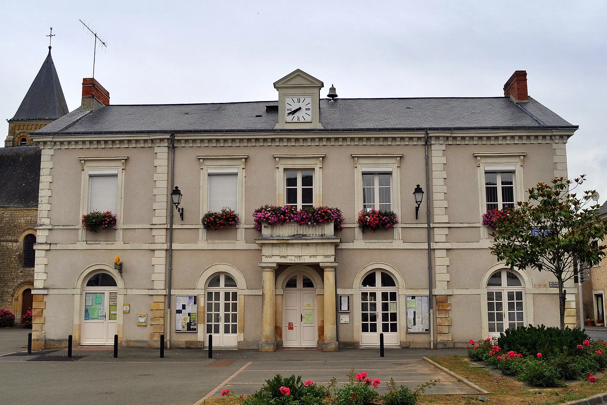 Photo showing: Mairie du Bailleul (Sarthe)