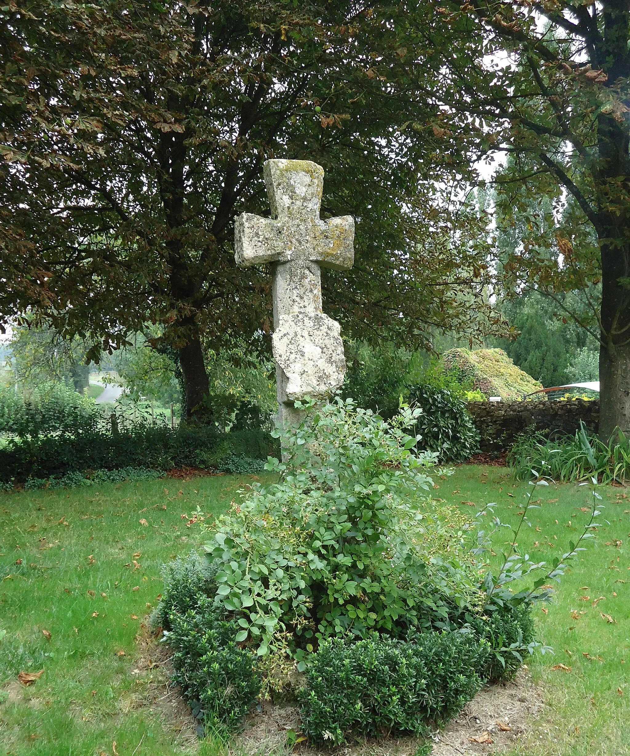 Photo showing: Calvaire du cimetière - Chapelle Saint-Jean-Baptiste - Flacé - Souligné-Flacé - Sarthe (72)