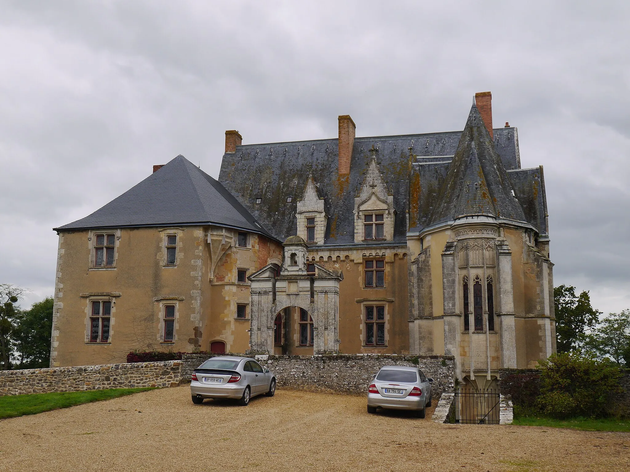 Photo showing: Façade Est du château.