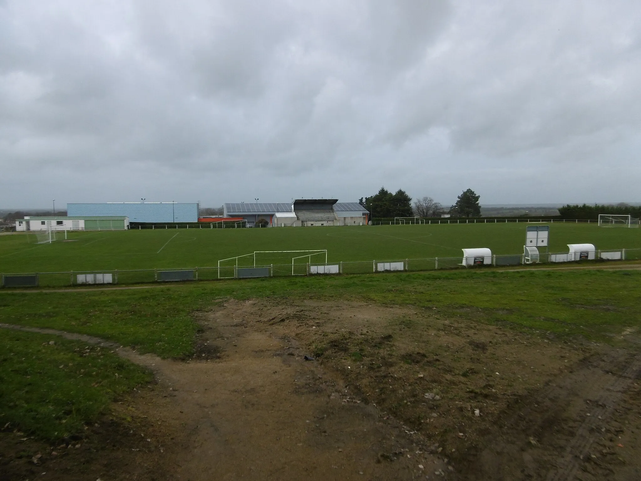 Photo showing: Terrain de football