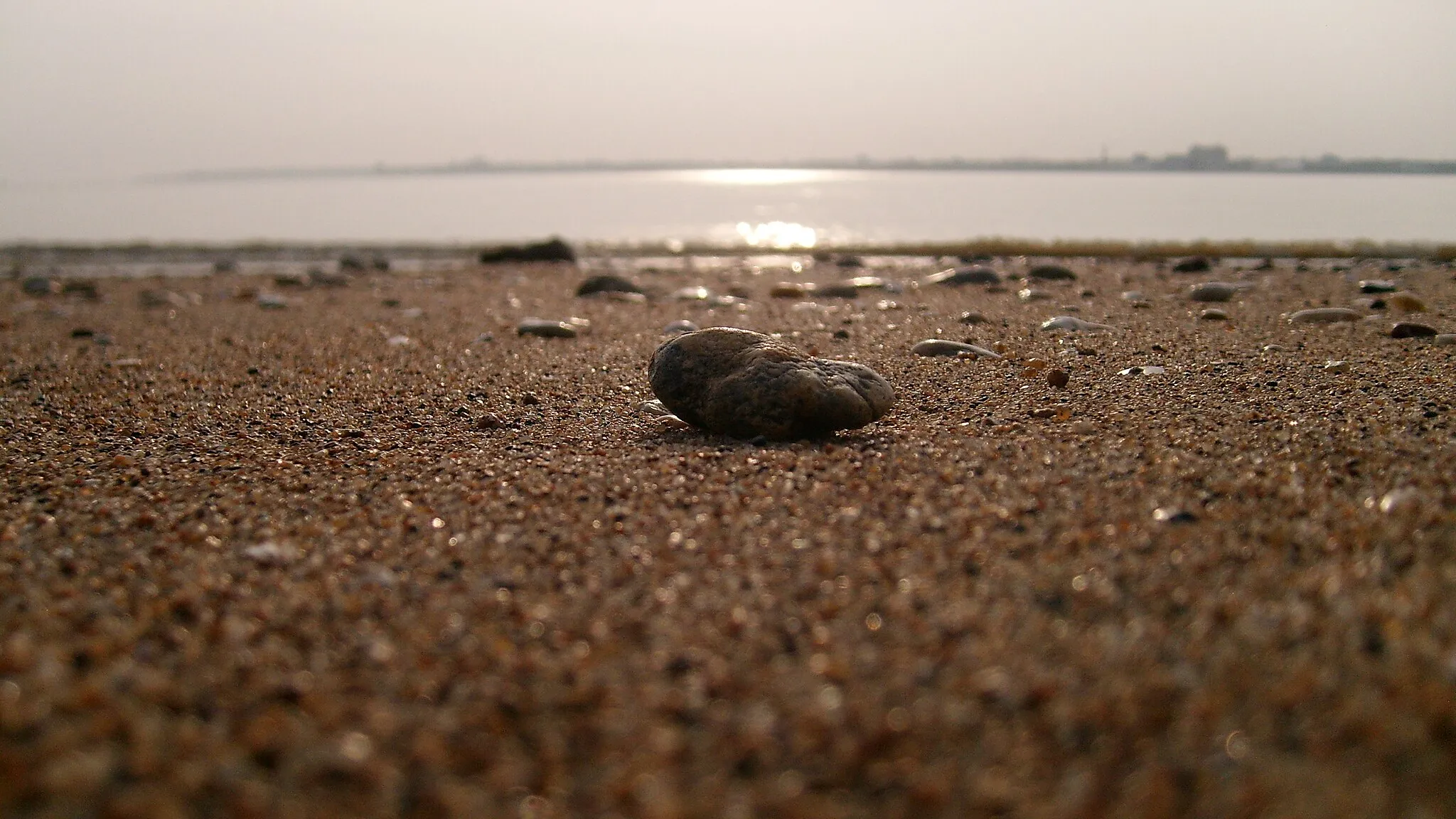 Photo showing: Galet sur la plage de saint brévin les pins