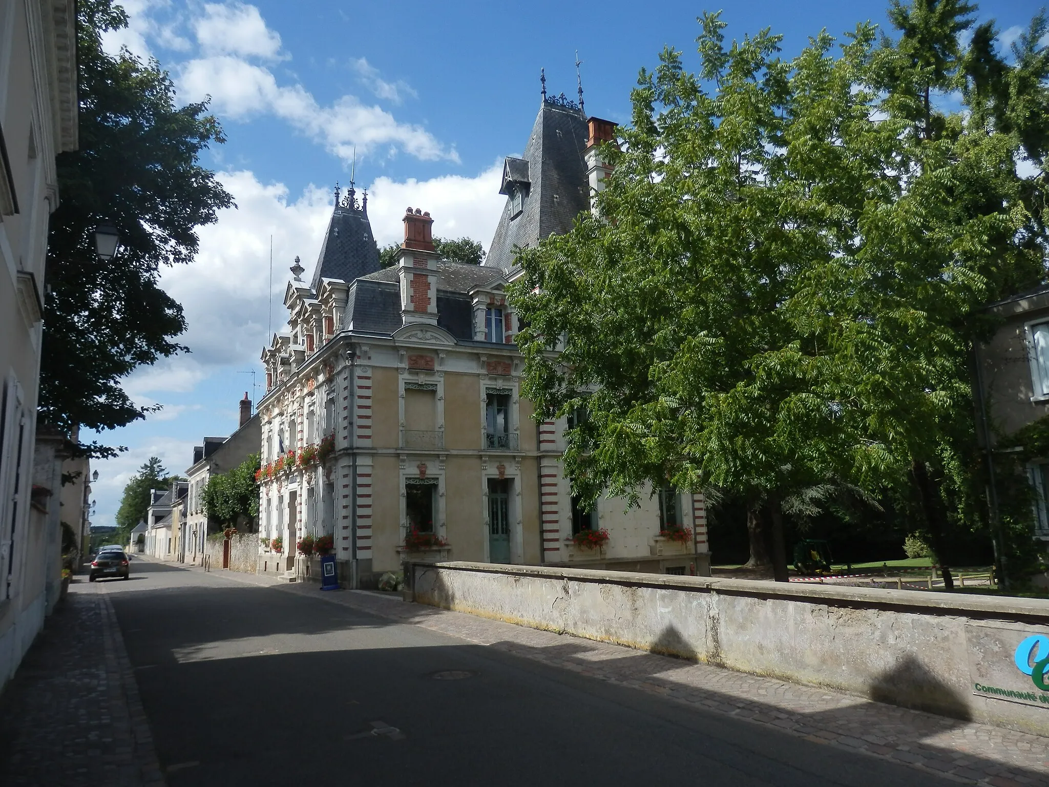 Photo showing: Façade sud de l'Hôtel de ville.