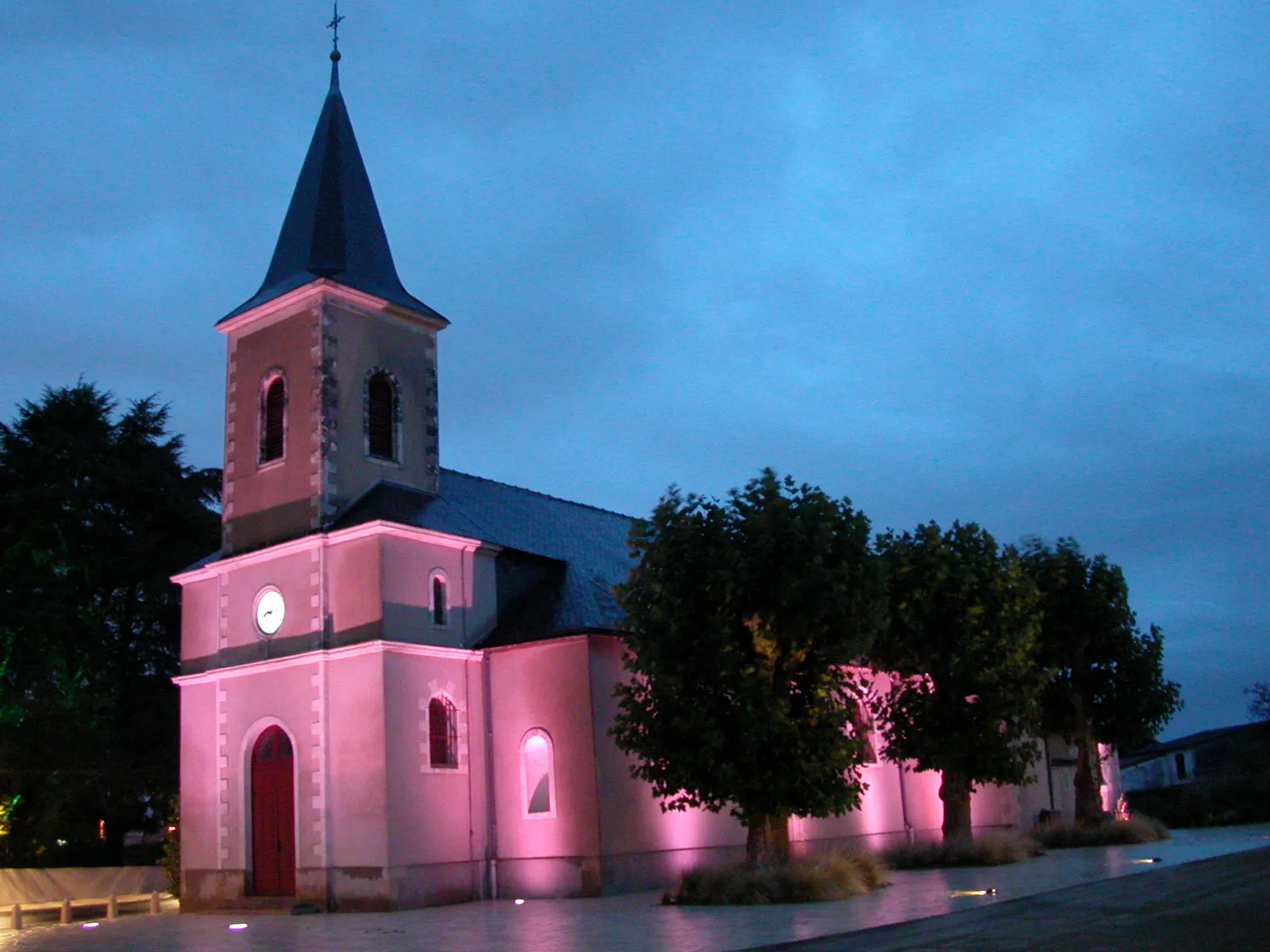 Photo showing: Church of Saint-Aignan-Grandlieu
