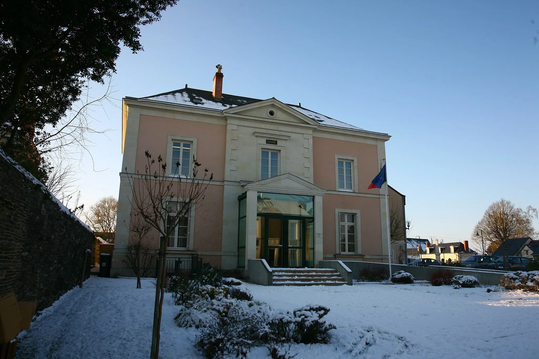 Photo showing: mairie de Brain sur l'Authion