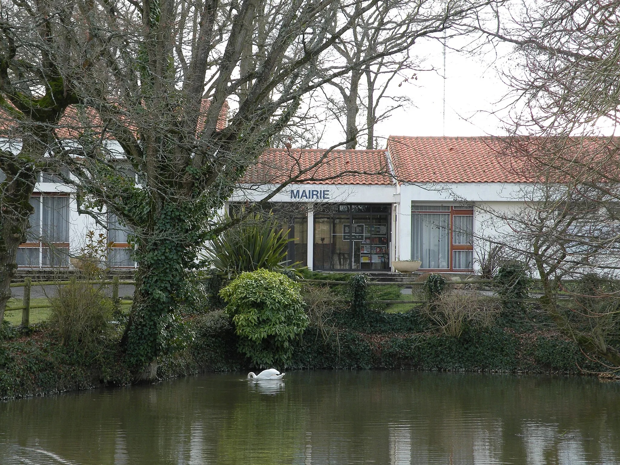 Photo showing: Town hall of Haute-Goulaine