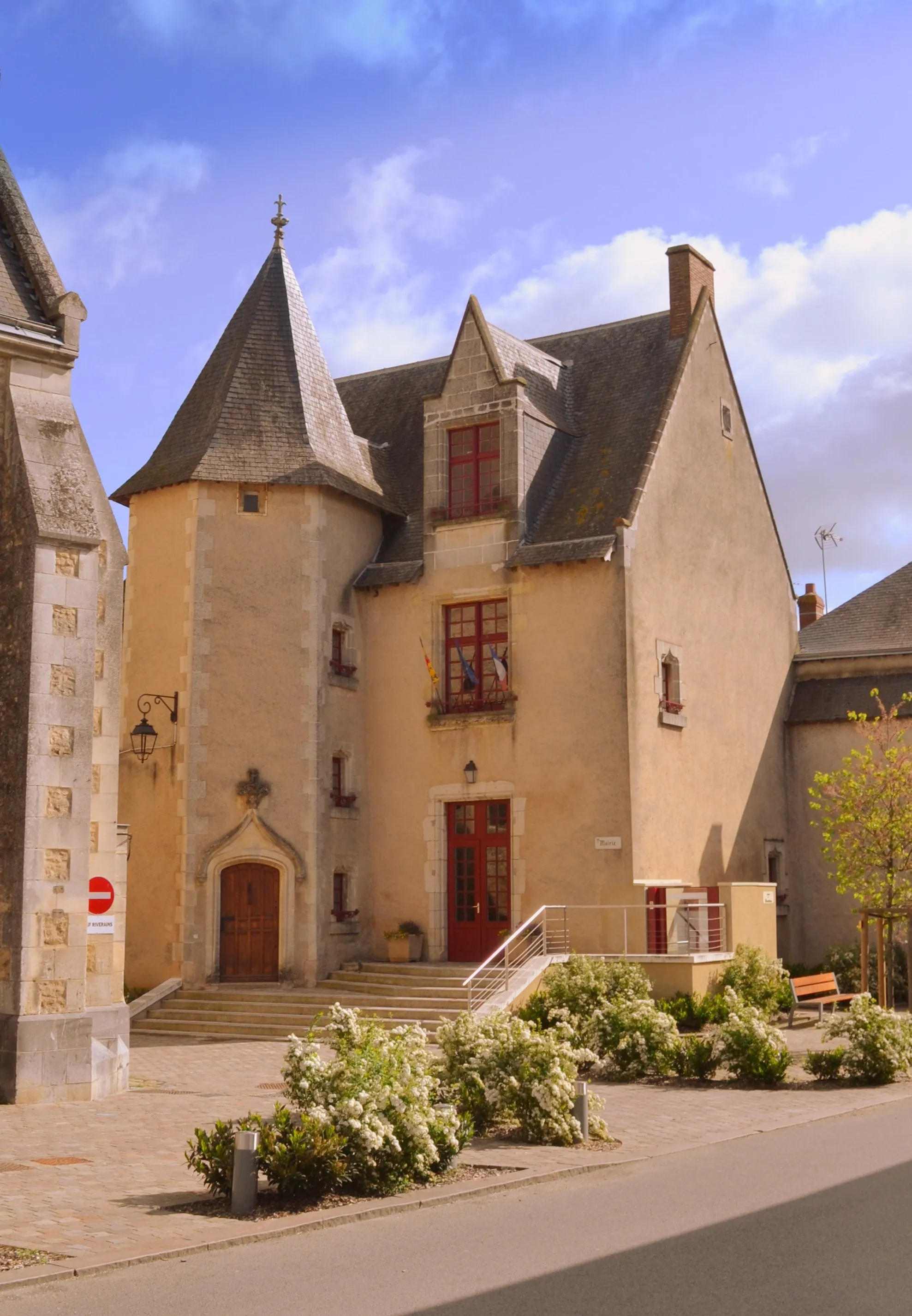 Photo showing: La mairie médiévale du XVe siècle
