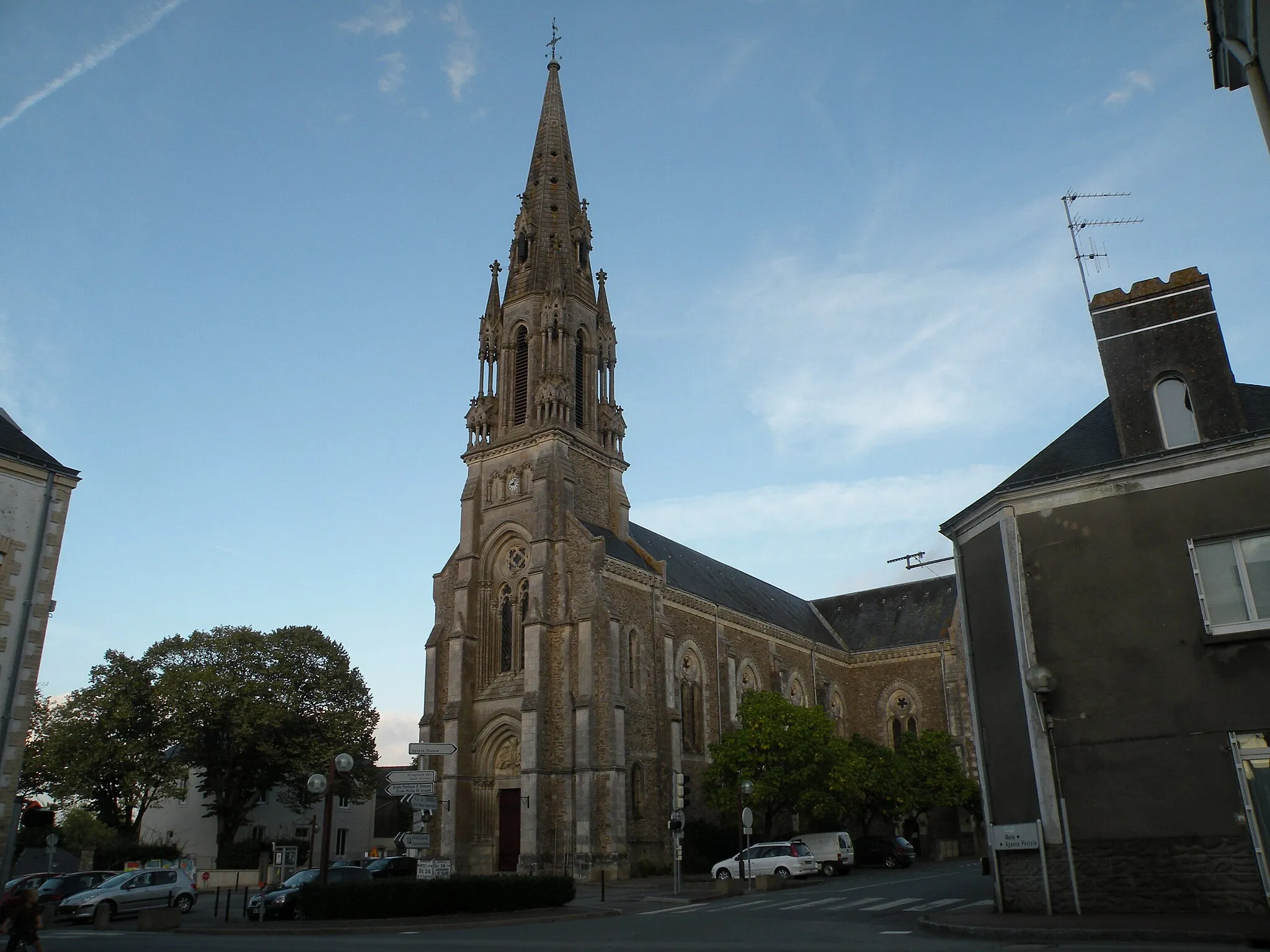 Photo showing: Church of Grandchamp-des-Fontaines.