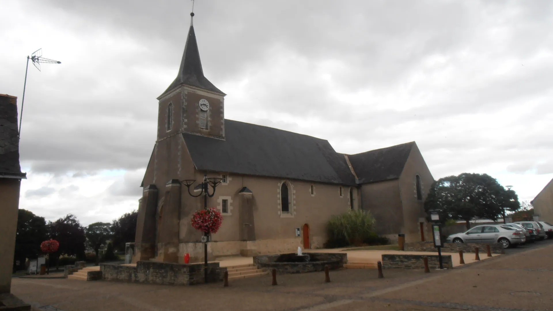 Photo showing: L'église de Saint-Lambert-la-Potherie (Maine-et-Loire, France).