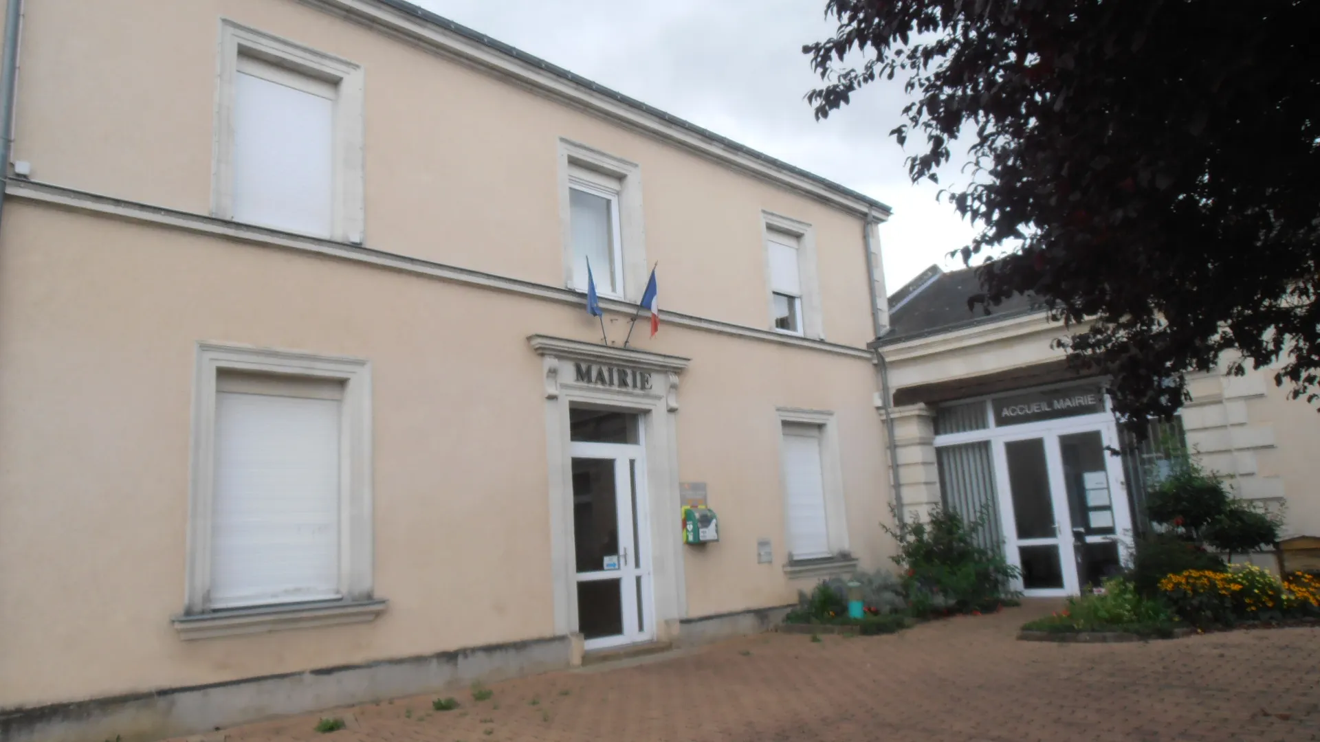 Photo showing: La mairie de Saint-Lambert-la-Potherie (Maine-et-Loire, France).