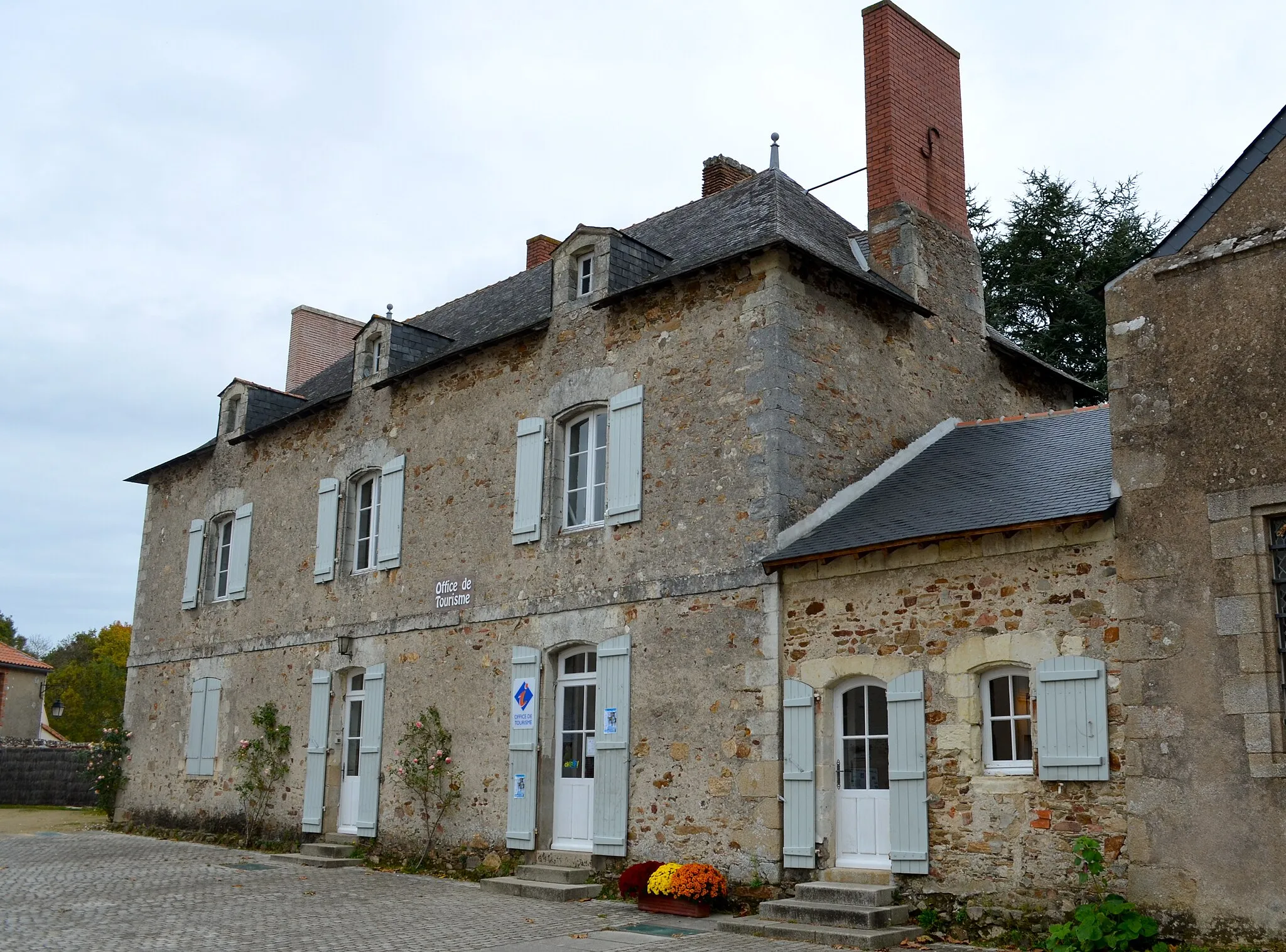 Photo showing: Church in Saint-Philbert abbey in Saint-Philbert-de-Grand-Lieu (Loire-Atlantique, France)