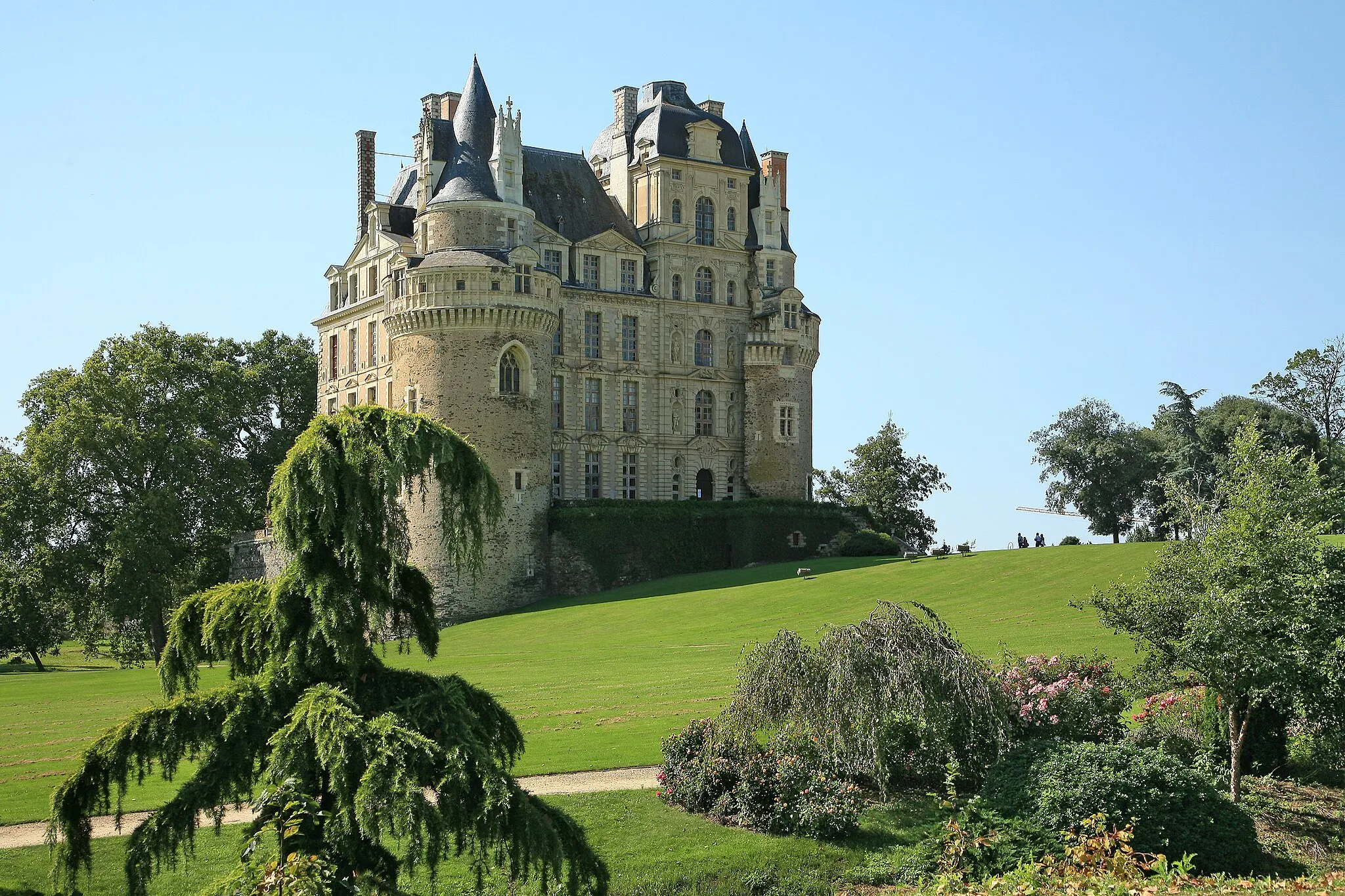 Photo showing: Schloss Brissac (Château de Brissac) im Ort Brissac-Quincé.