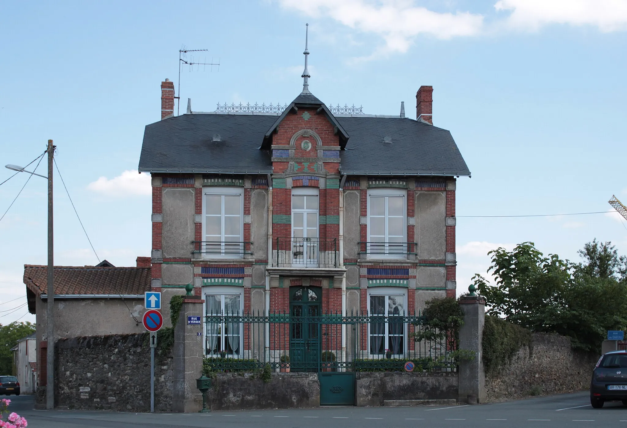Photo showing: Villa, Fr-49-Saint-Pierre-Montlimart.
