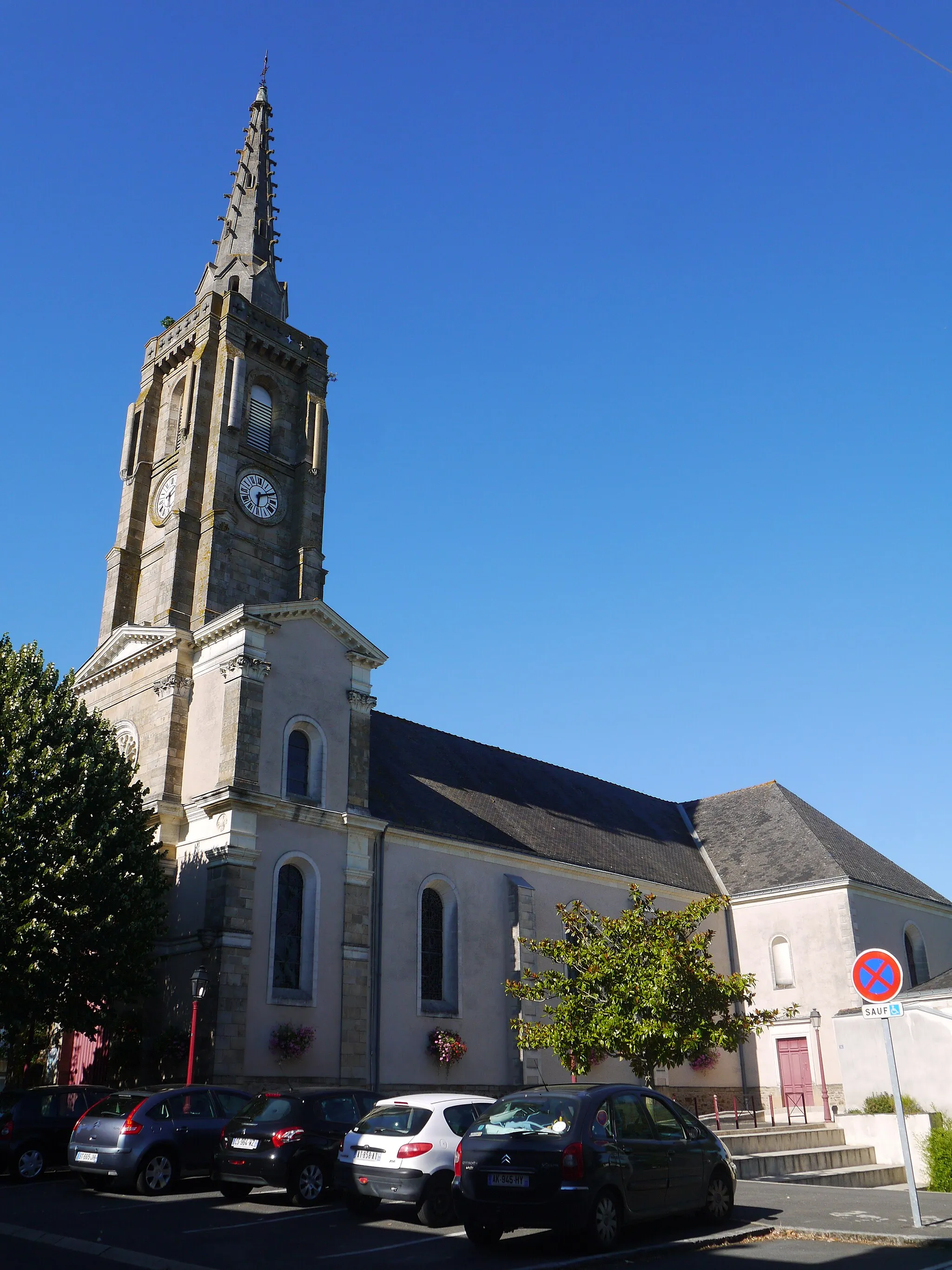 Photo showing: L'église Saint-Denis.
