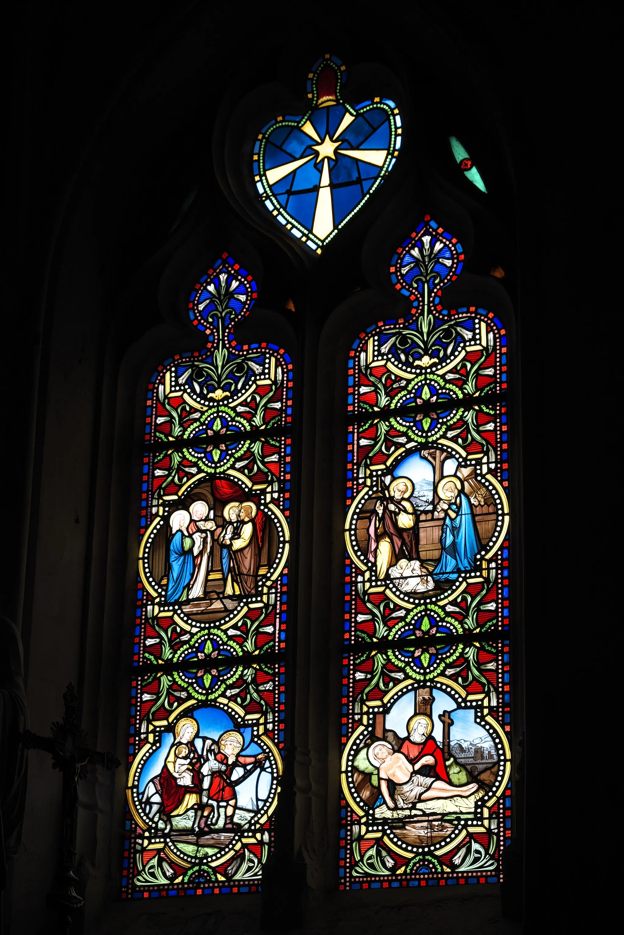 Photo showing: Kirche Notre-Dame-du-Mont-Carmel in Margon (Eure-et-Loir) im Département Eure-et-Loir (Centre-Val de Loire/Frankreich), Bleiglasfenster, Darstellung: Szenen aus dem Leben Jesu