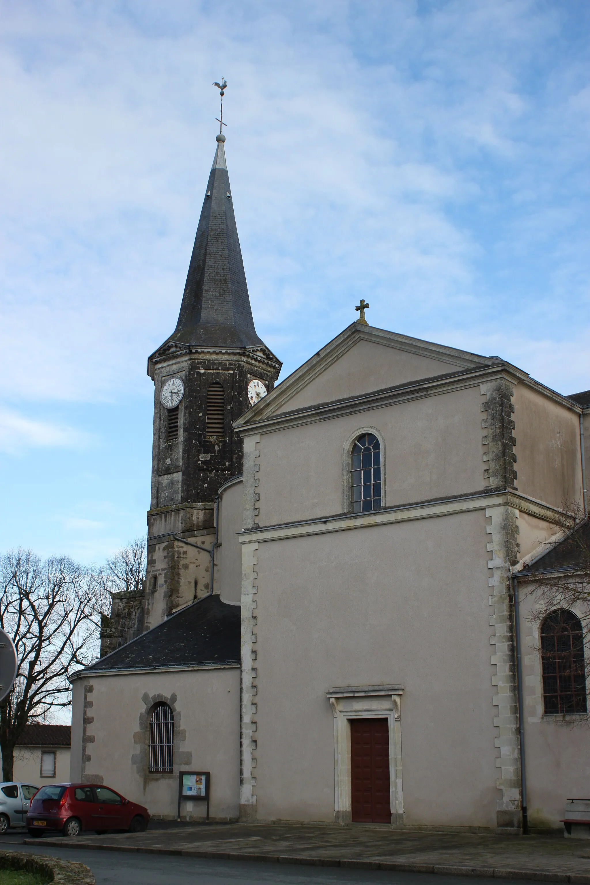 Photo showing: This building is indexed in the base Mérimée, a database of architectural heritage maintained by the French Ministry of Culture, under the reference PA85000031 .