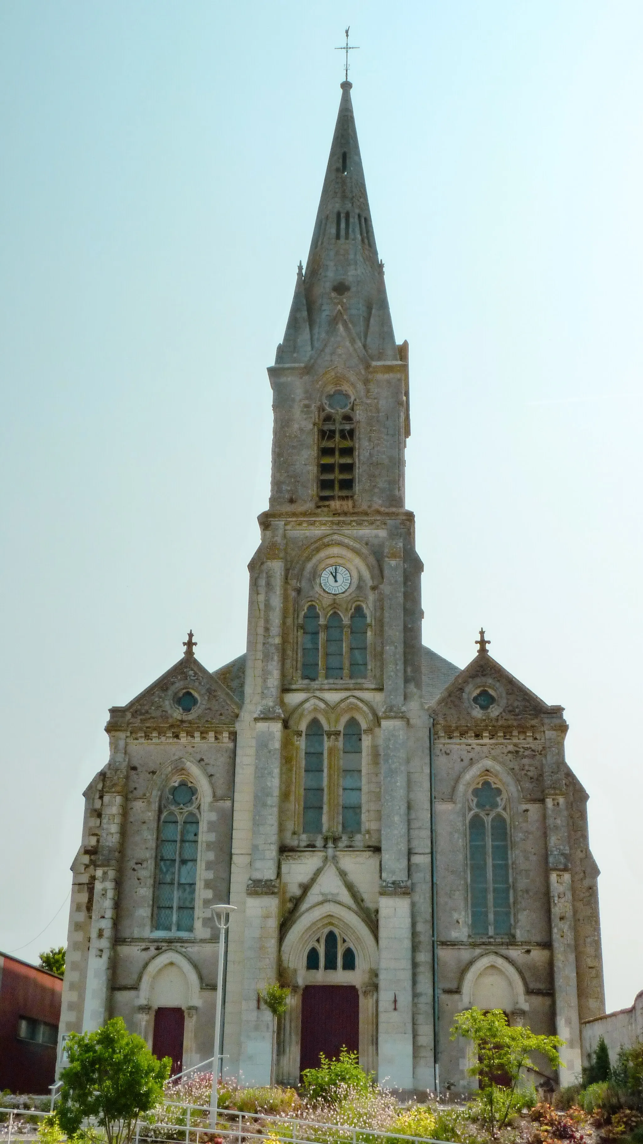 Photo showing: Église Saint-Quentin de Saint-Quentin-en-Mauges