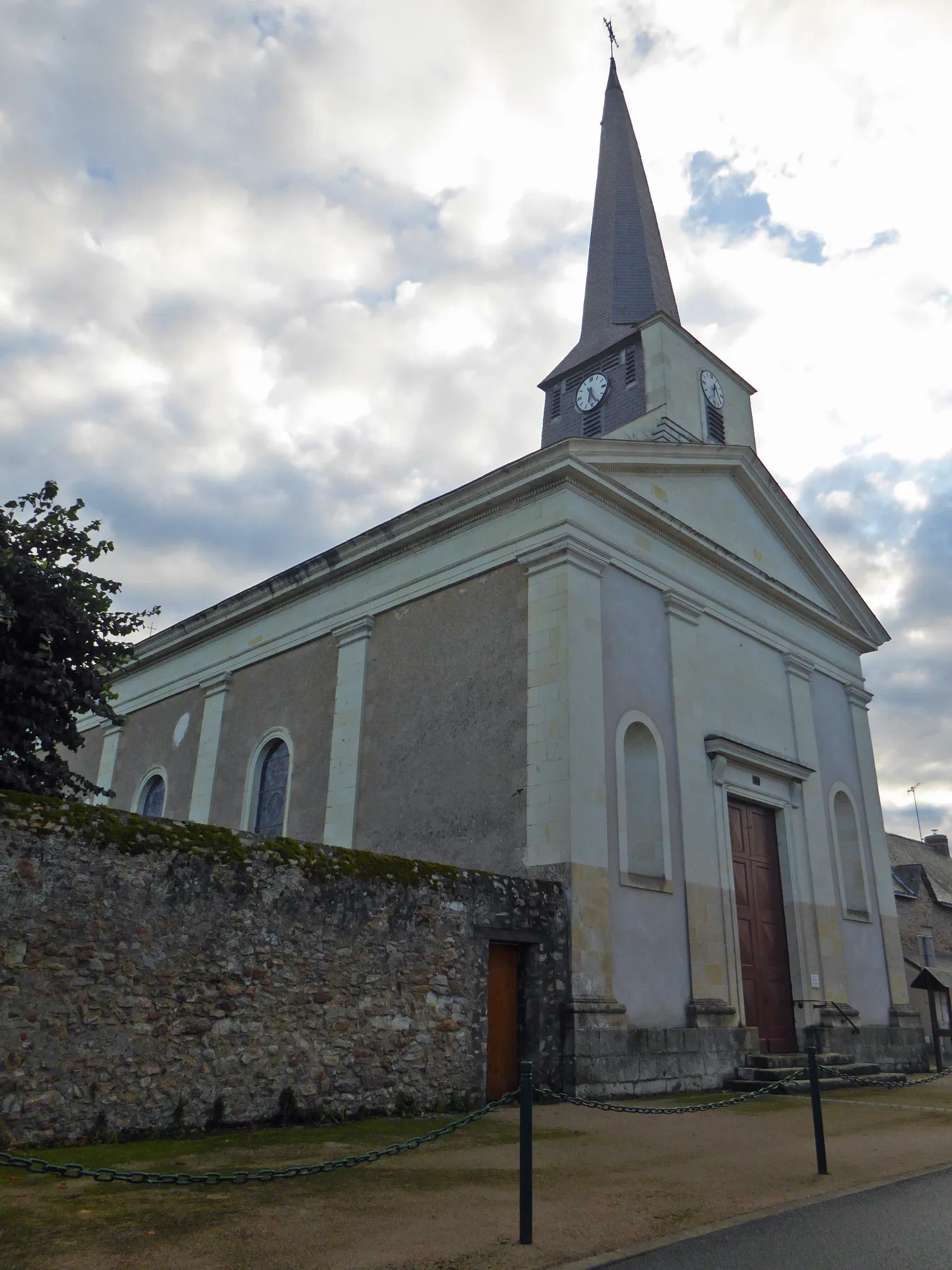 Photo showing: Église Saint-Martin de Soucelles