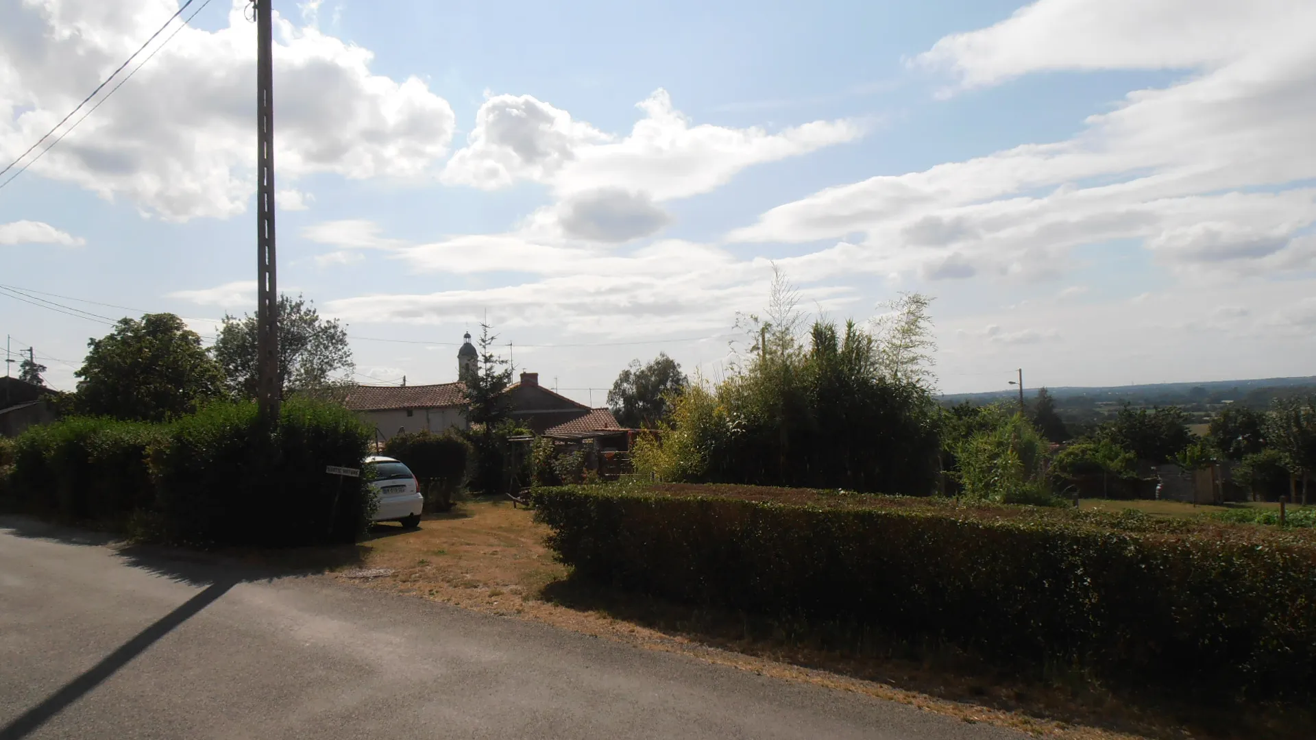 Photo showing: vue du village depuis le cimetière