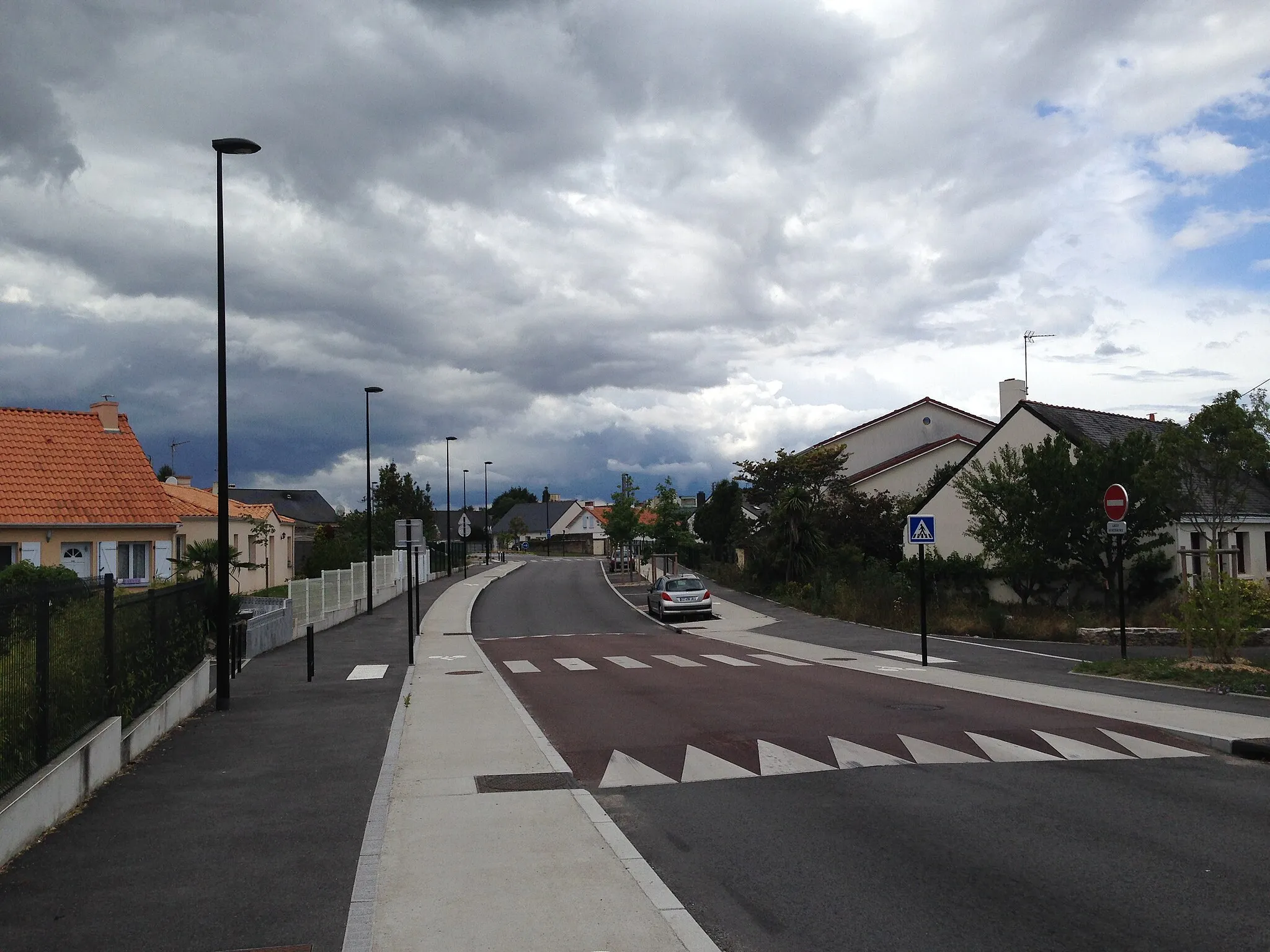 Photo showing: Couëron - rue Alexandre Olivier