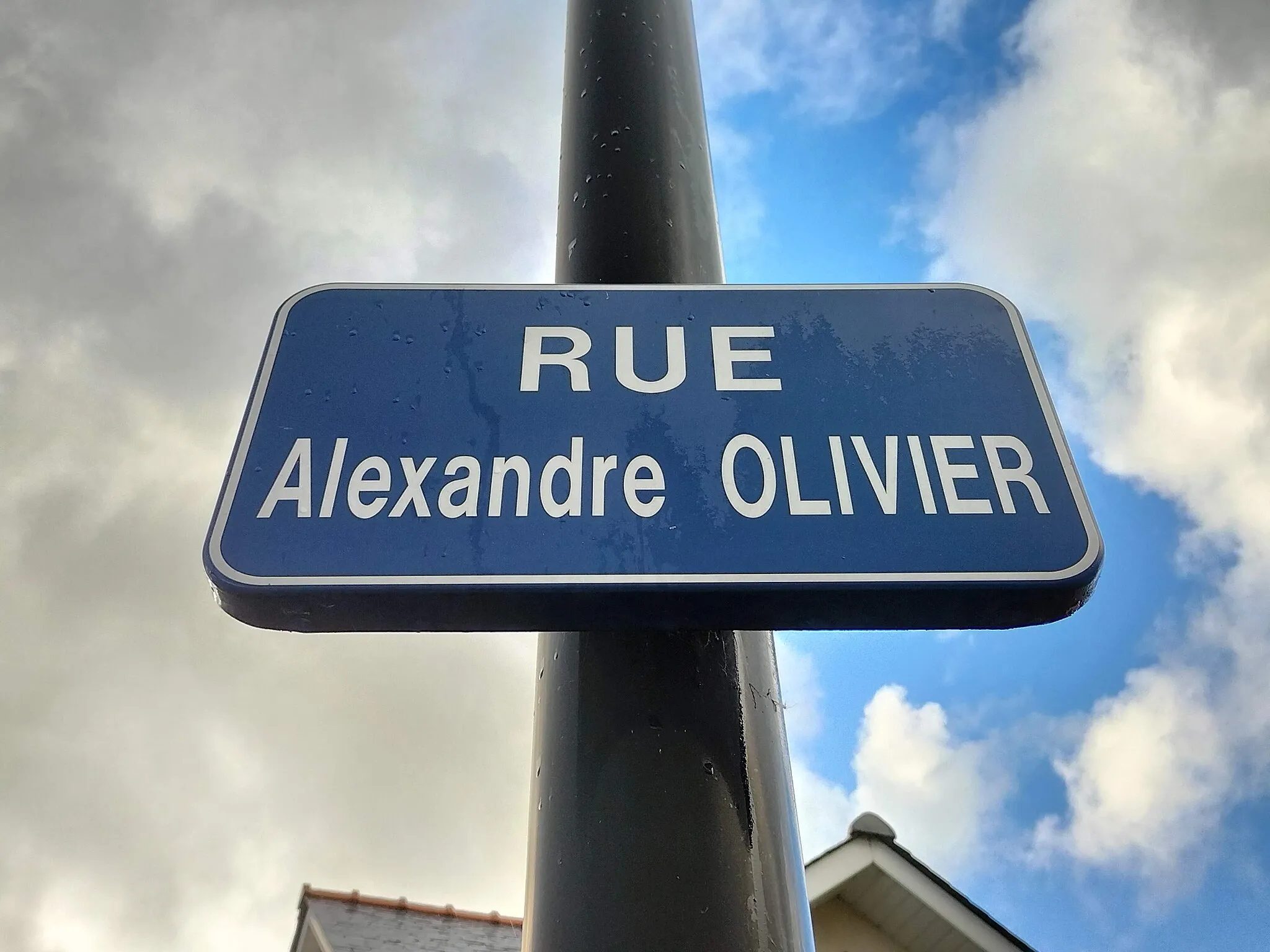 Photo showing: Plaque Rue Alexandre Olivier Couëron