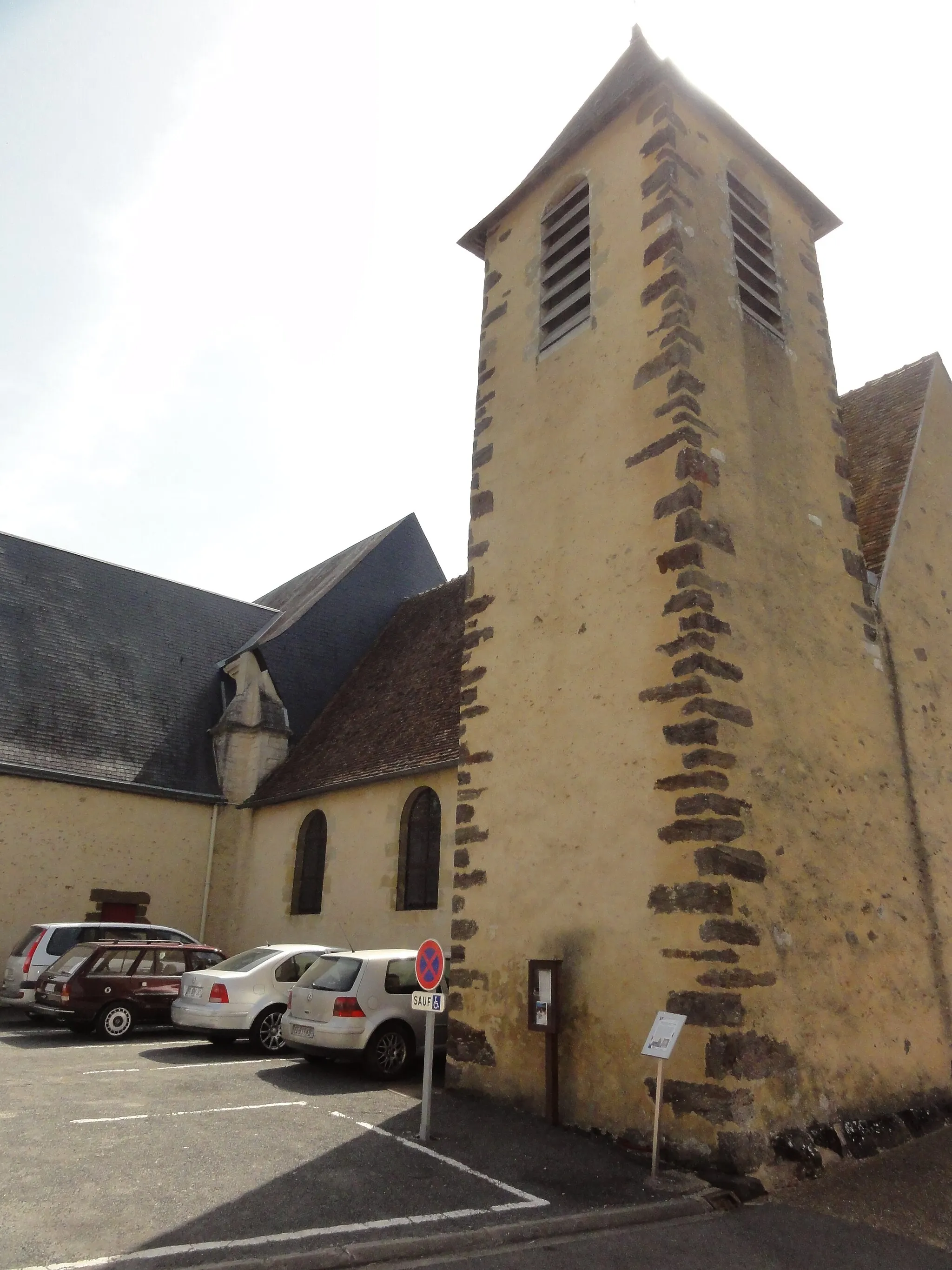 Photo showing: Montbizot (Sarthe) église