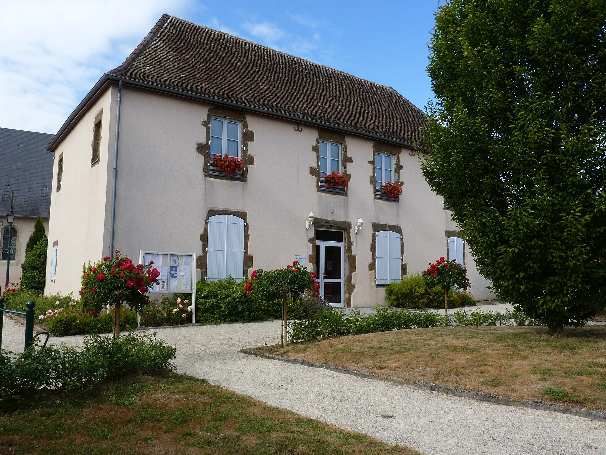 Photo showing: Sarthe - La Guierche - Mairie