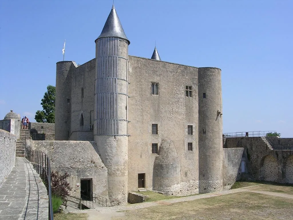 Photo showing: Description: Chateau de Noirmoutier, face source: Photos de vacances
Licence:
