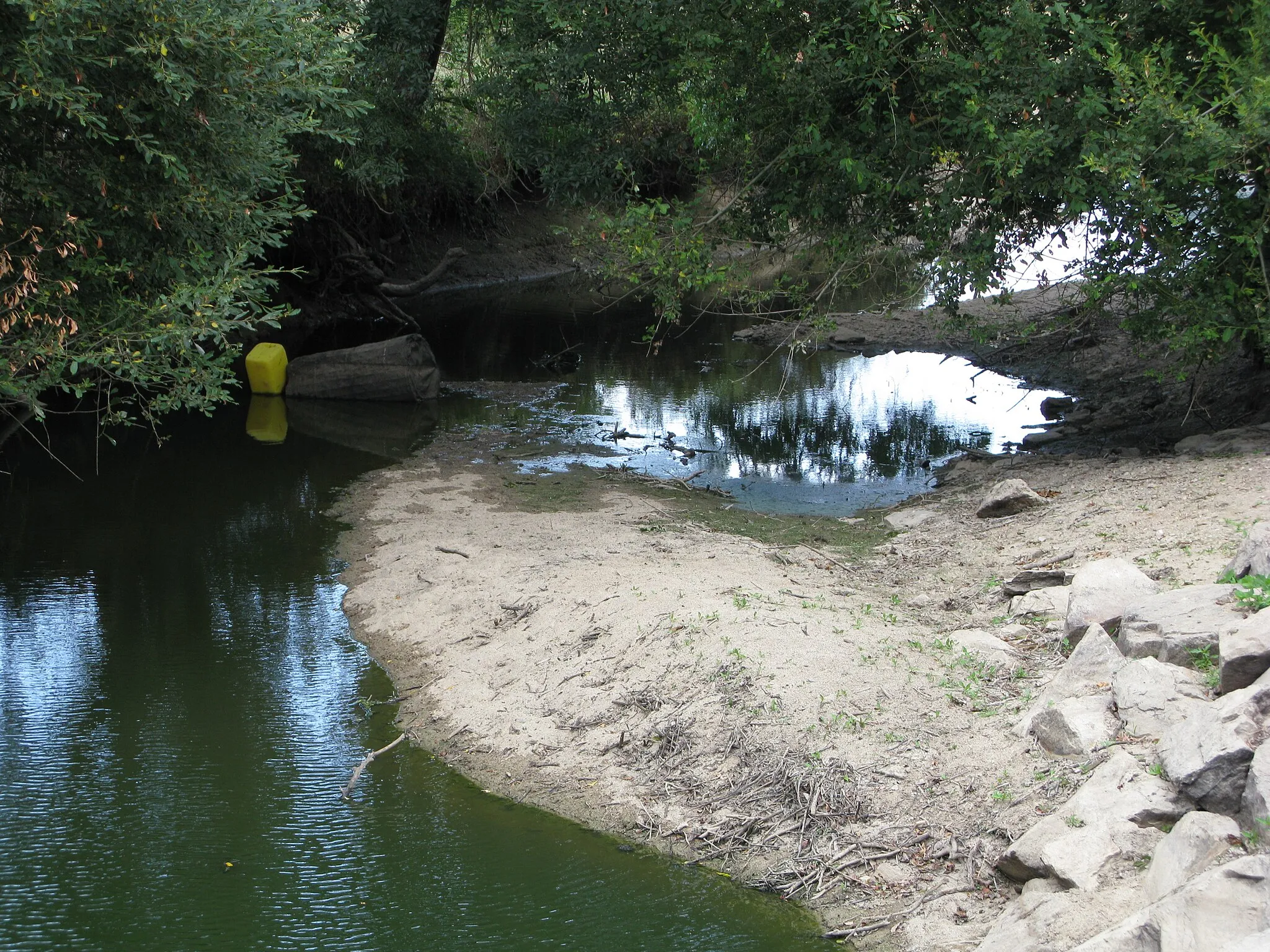 Photo showing: Le Tenu à la Marne