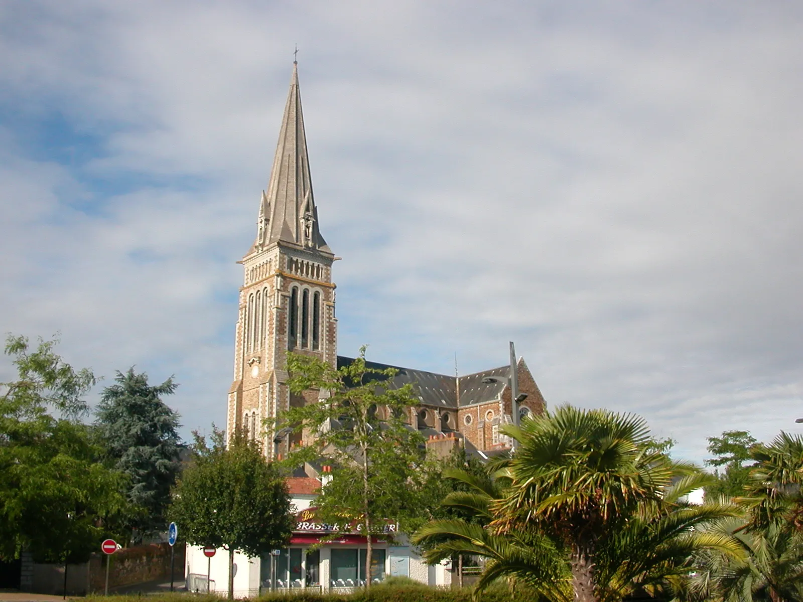 Photo showing: Saint-Symphorien Church of Couëron
